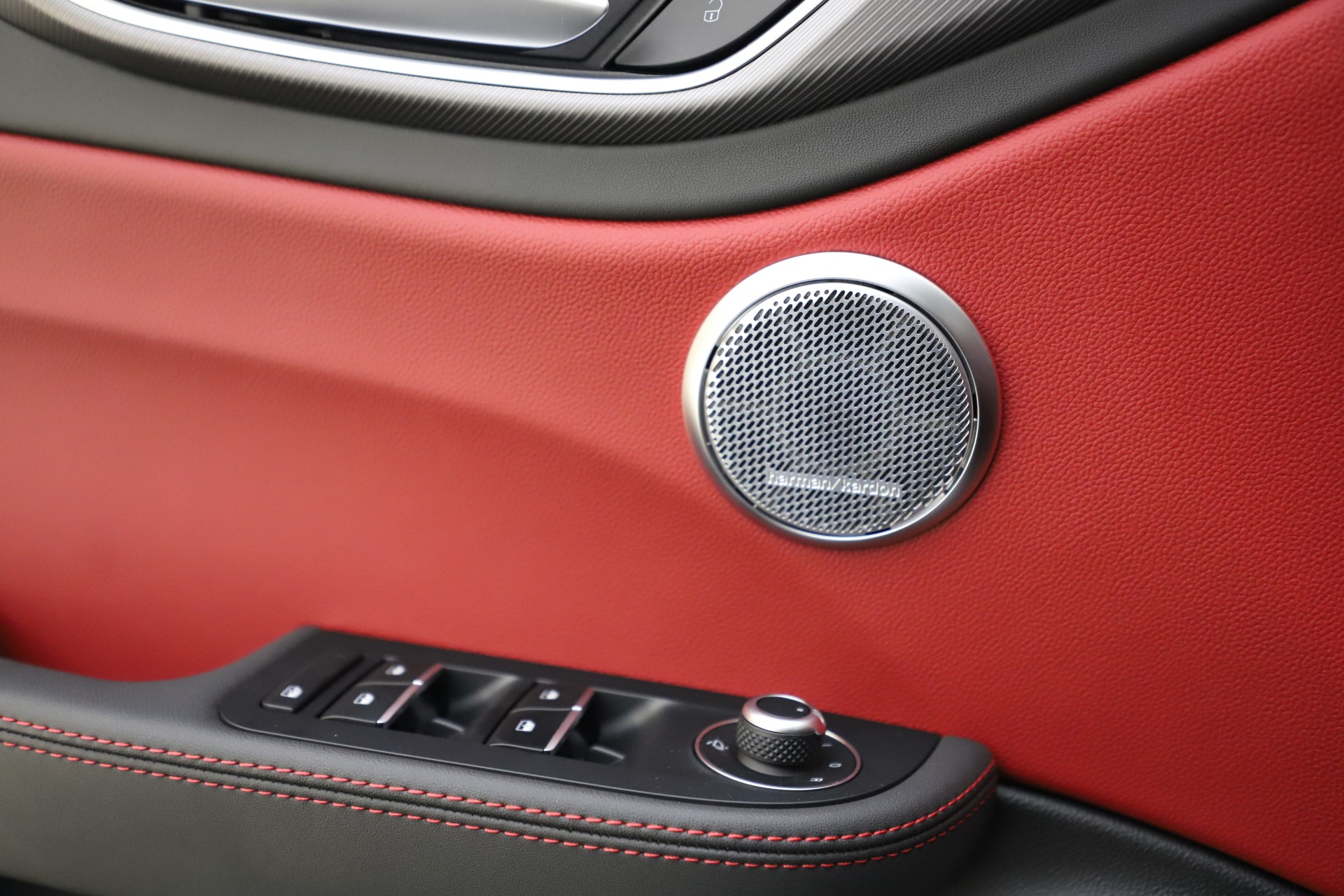 New-2020-Alfa-Romeo-Giulia-Ti-Sport-Q4