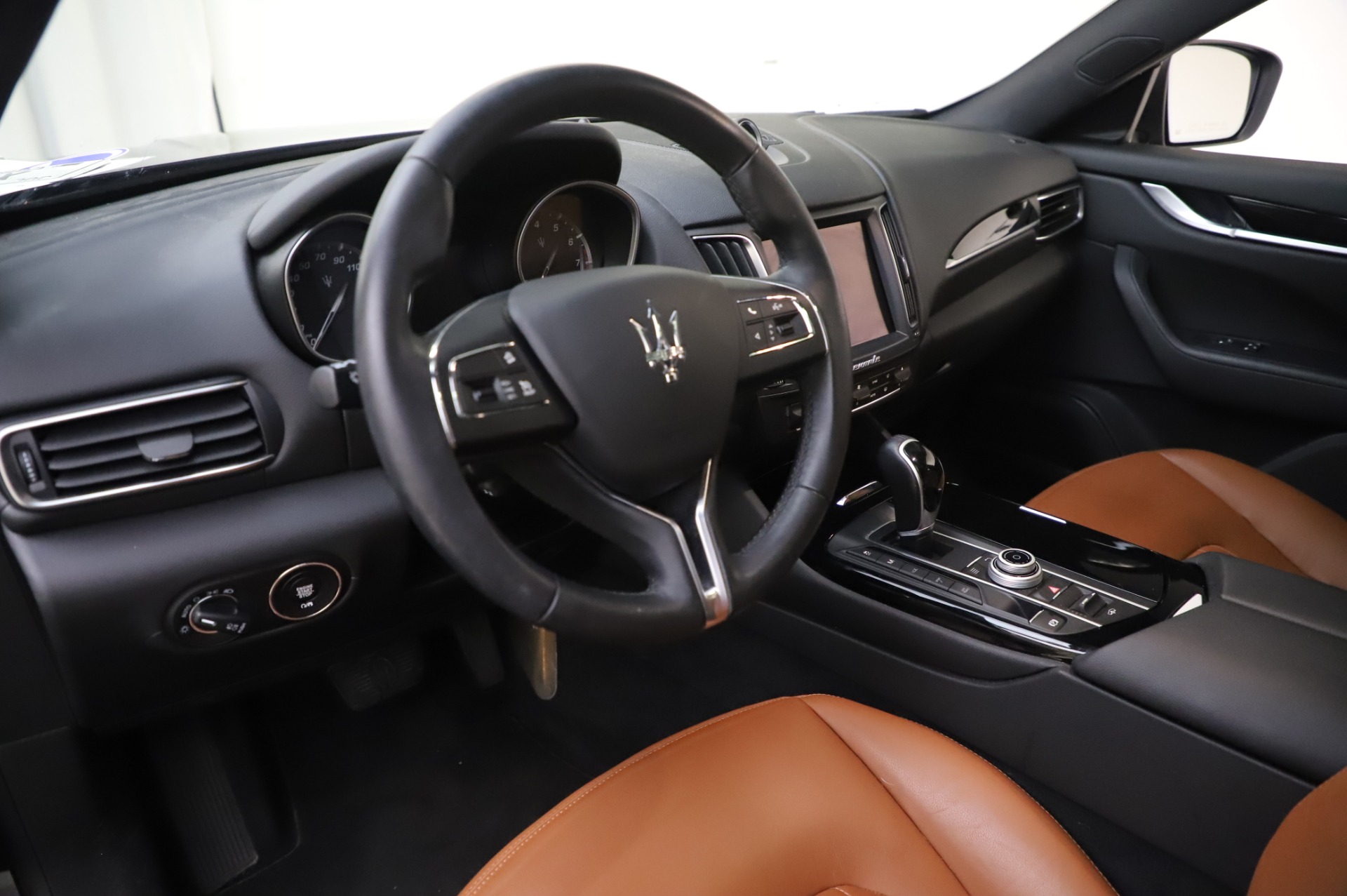 Used-2017-Maserati-Levante-Q4