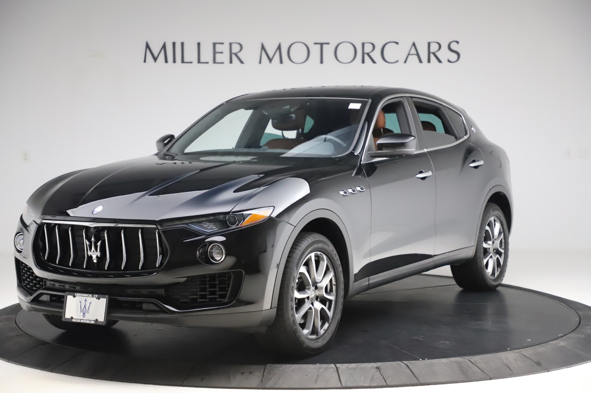 Used-2017-Maserati-Levante-Q4