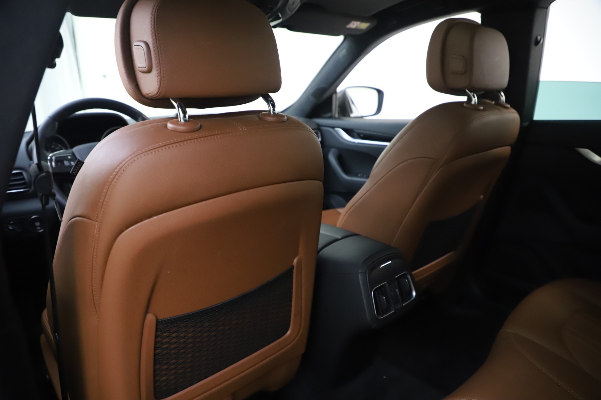 Used-2017-Maserati-Levante-Q4