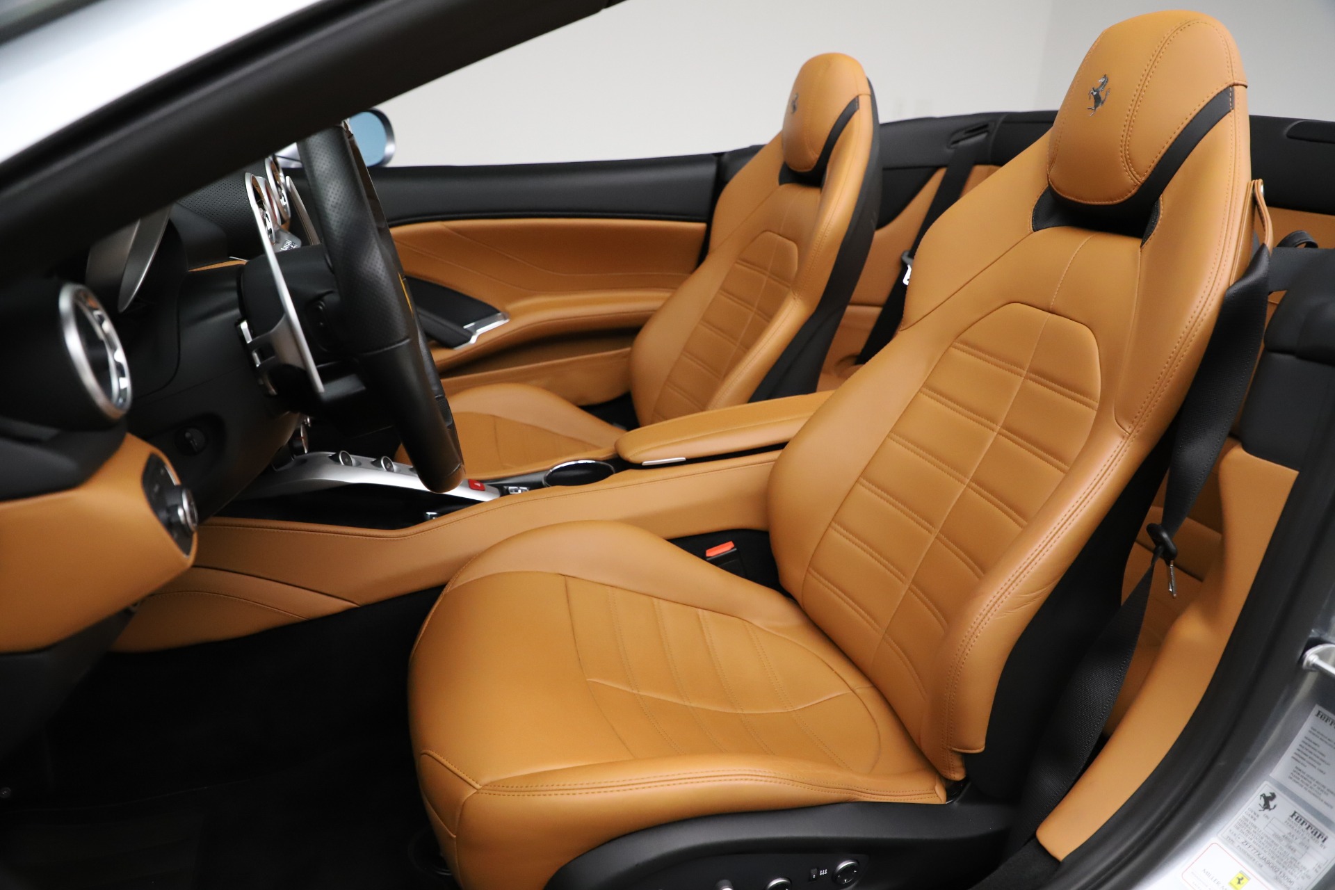 Used-2016-Ferrari-California-T