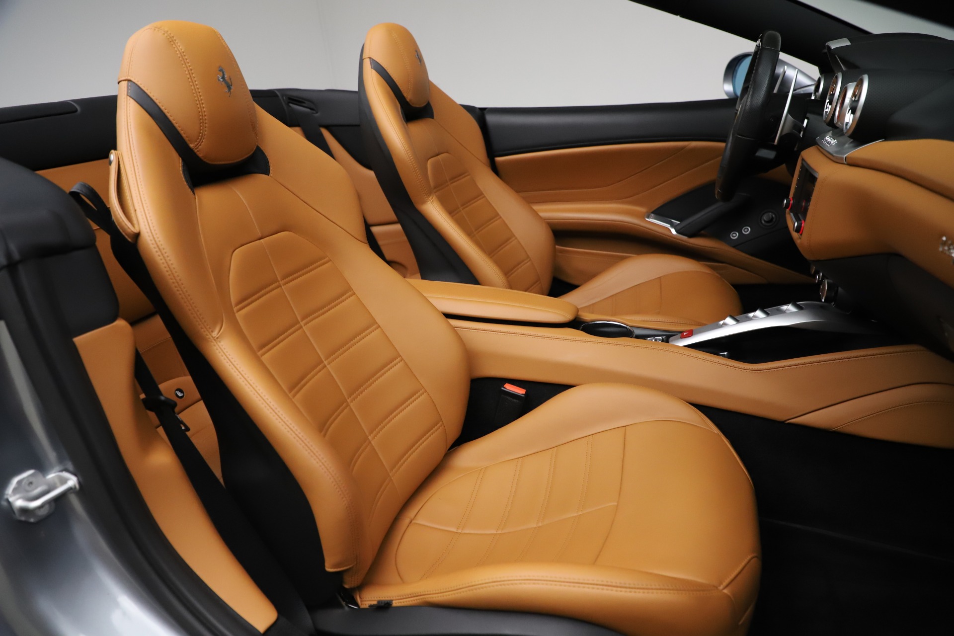 Used-2016-Ferrari-California-T