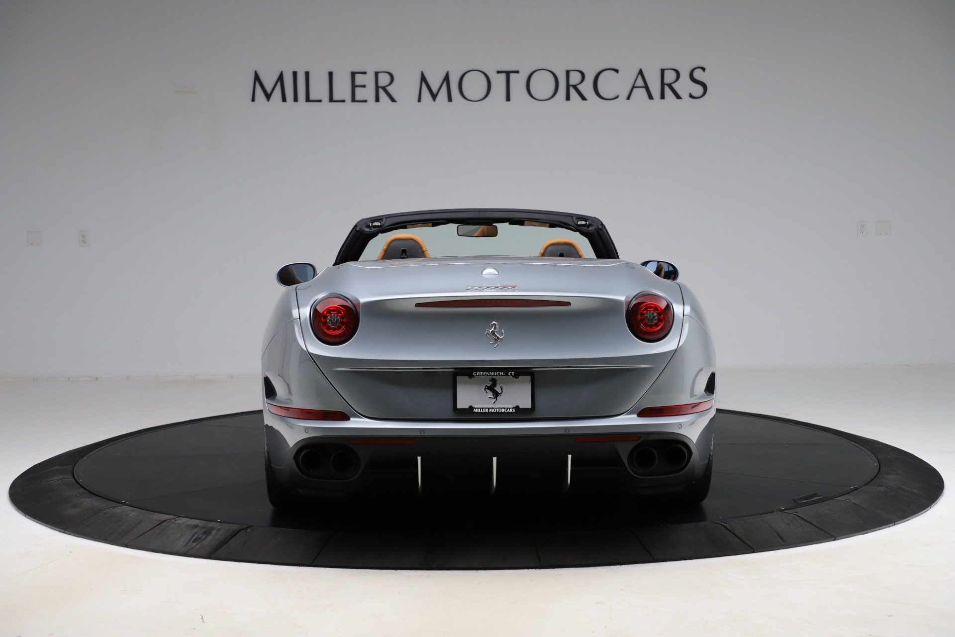 Used-2016-Ferrari-California-T