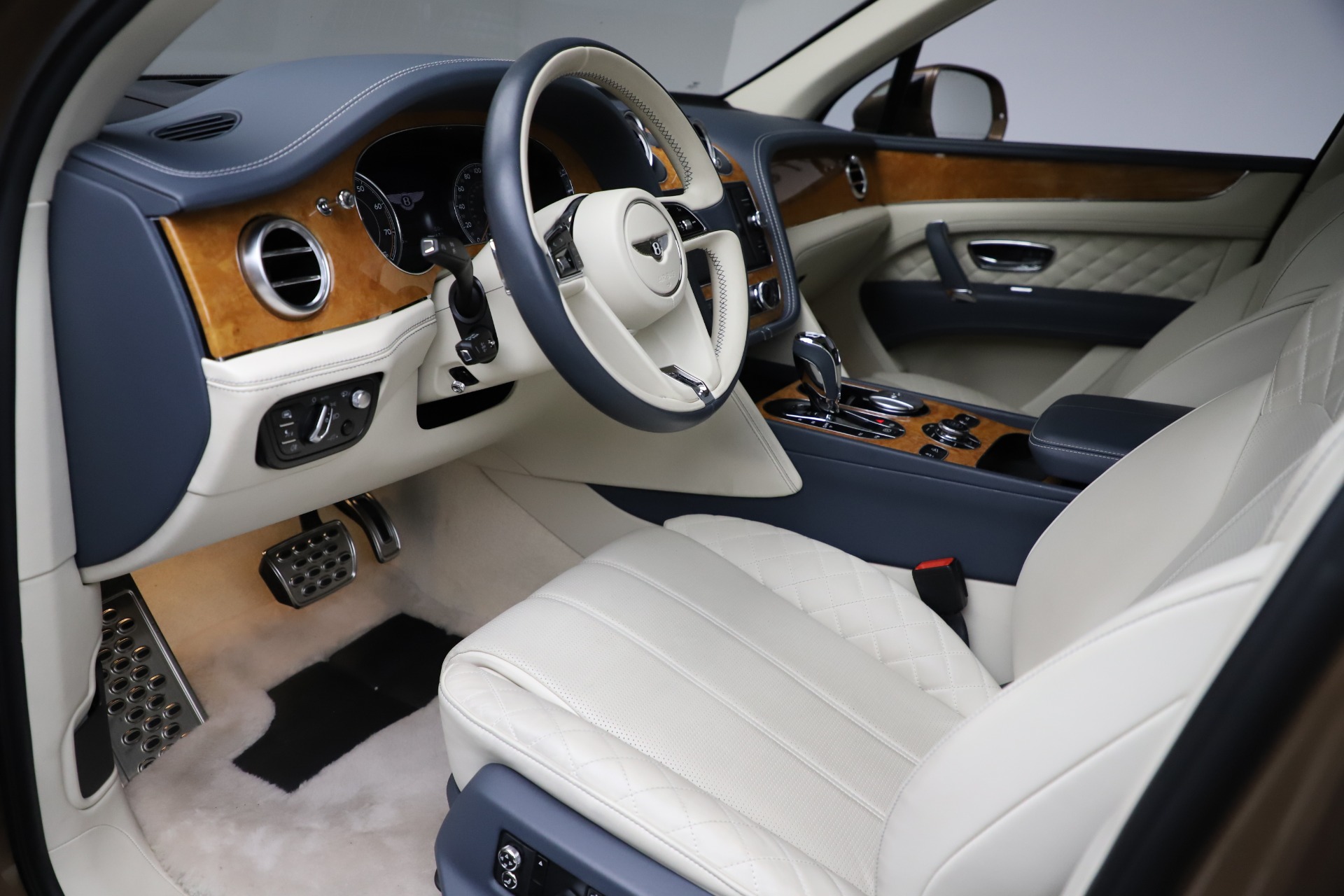 Used-2017-Bentley-Bentayga-W12