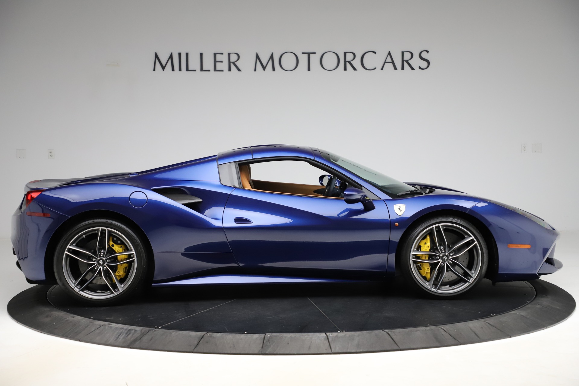 Used-2018-Ferrari-488-Spider