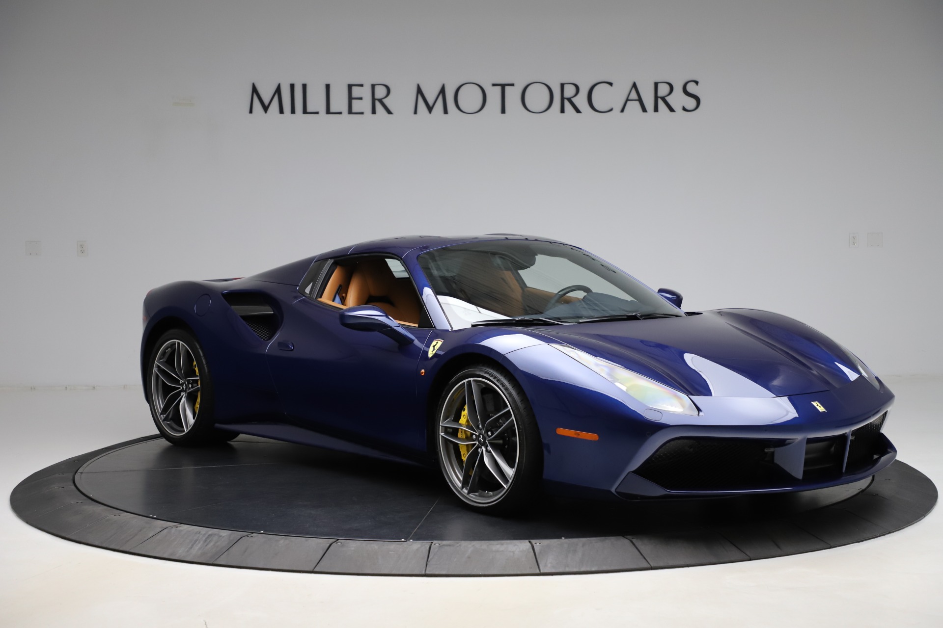 Used-2018-Ferrari-488-Spider