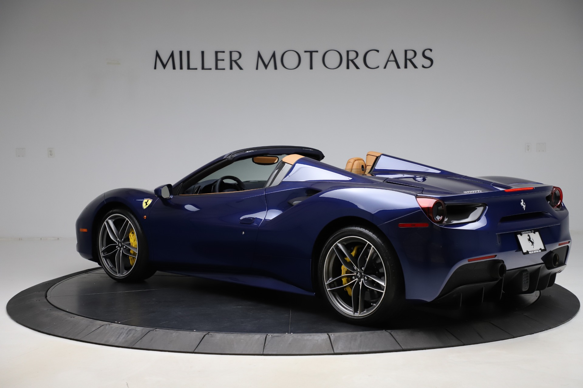 Used-2018-Ferrari-488-Spider