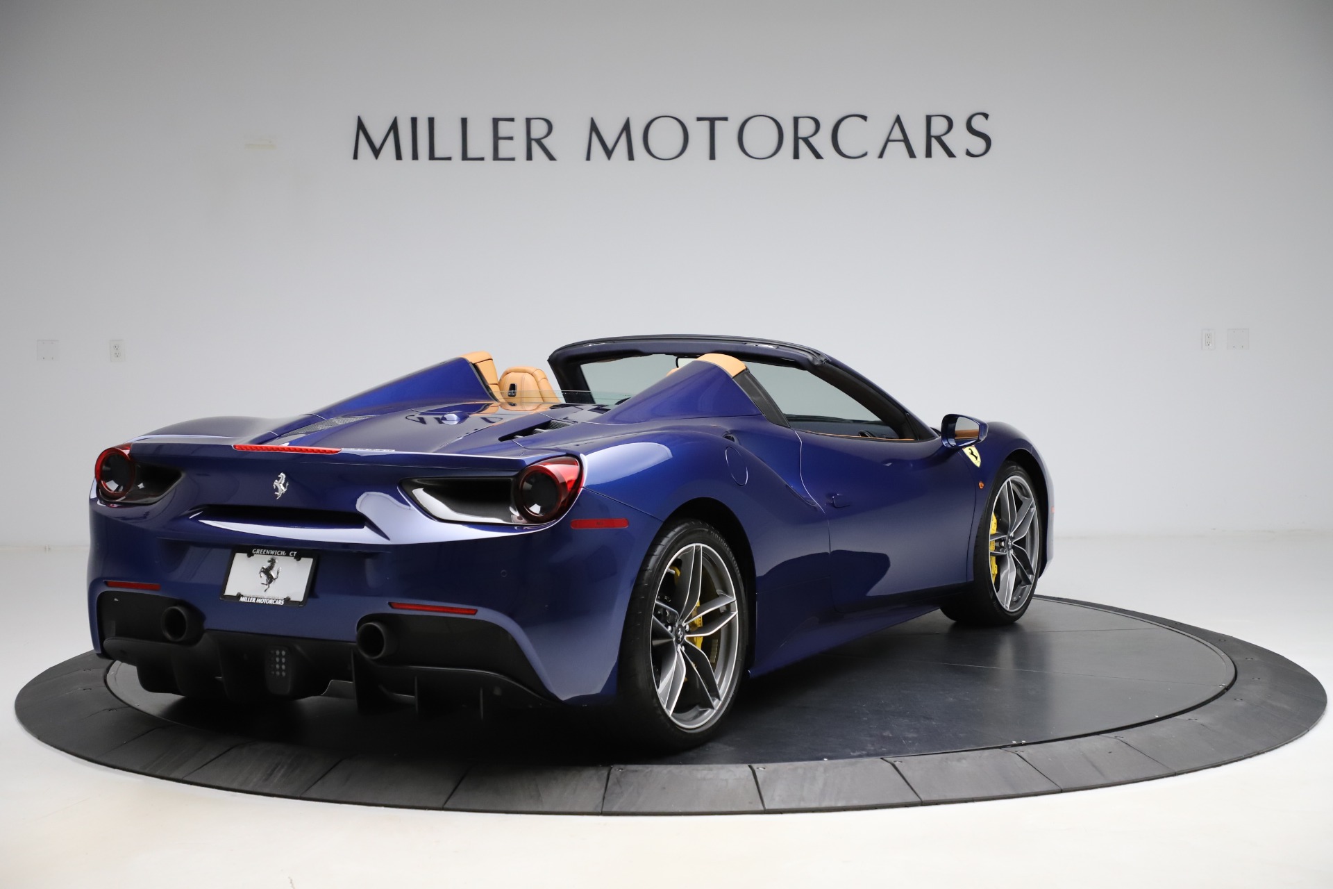 Used-2018-Ferrari-488-Spider