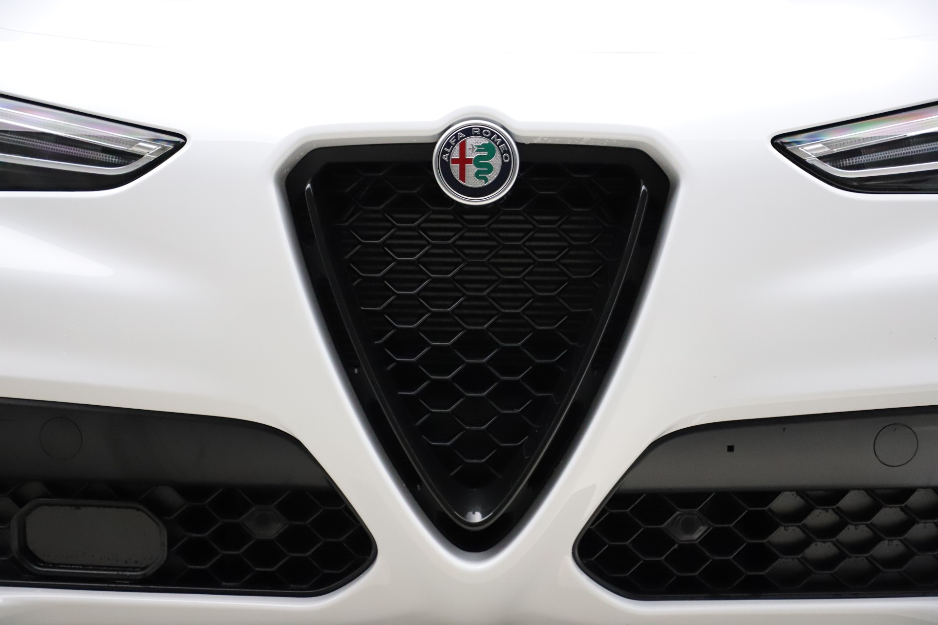New-2020-Alfa-Romeo-Stelvio-Ti-Sport-Q4