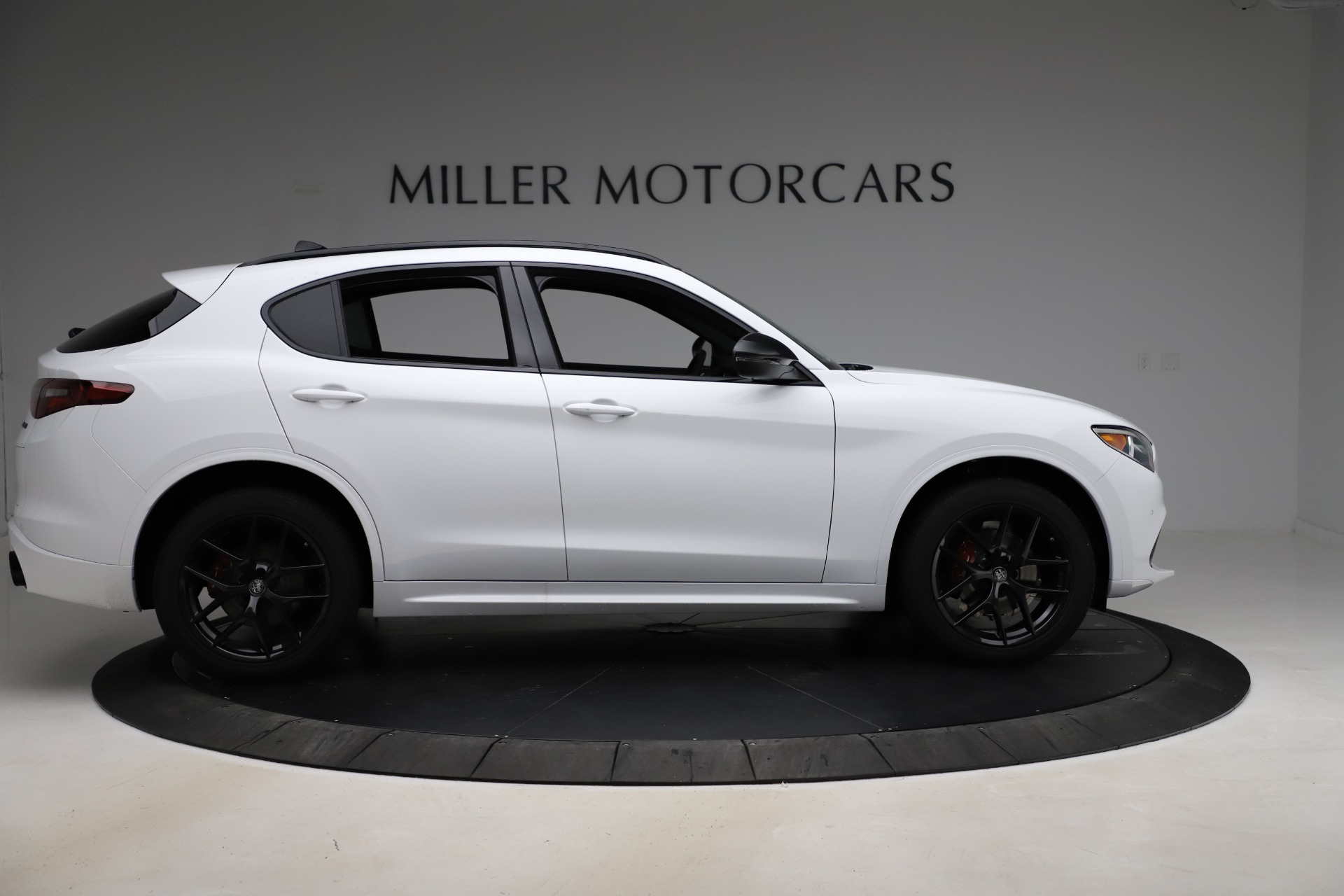 New-2020-Alfa-Romeo-Stelvio-Ti-Sport-Q4