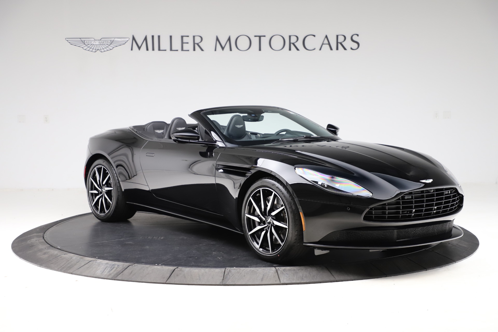 New-2021-Aston-Martin-DB11-Volante