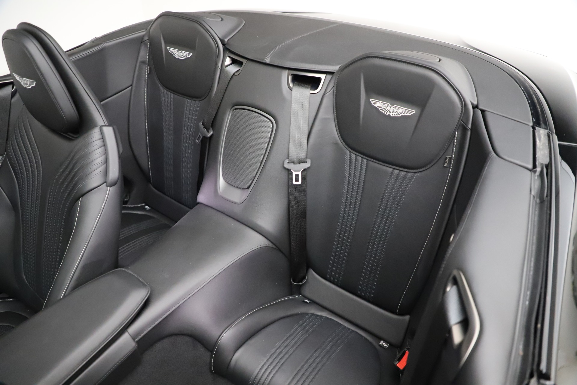 New-2021-Aston-Martin-DB11-Volante