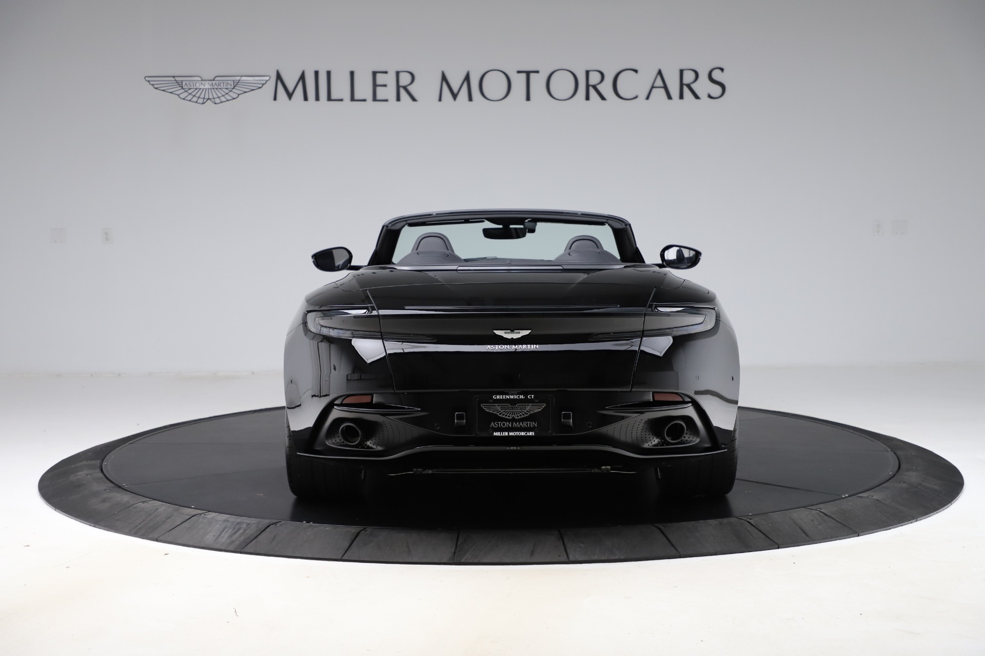 New-2021-Aston-Martin-DB11-Volante