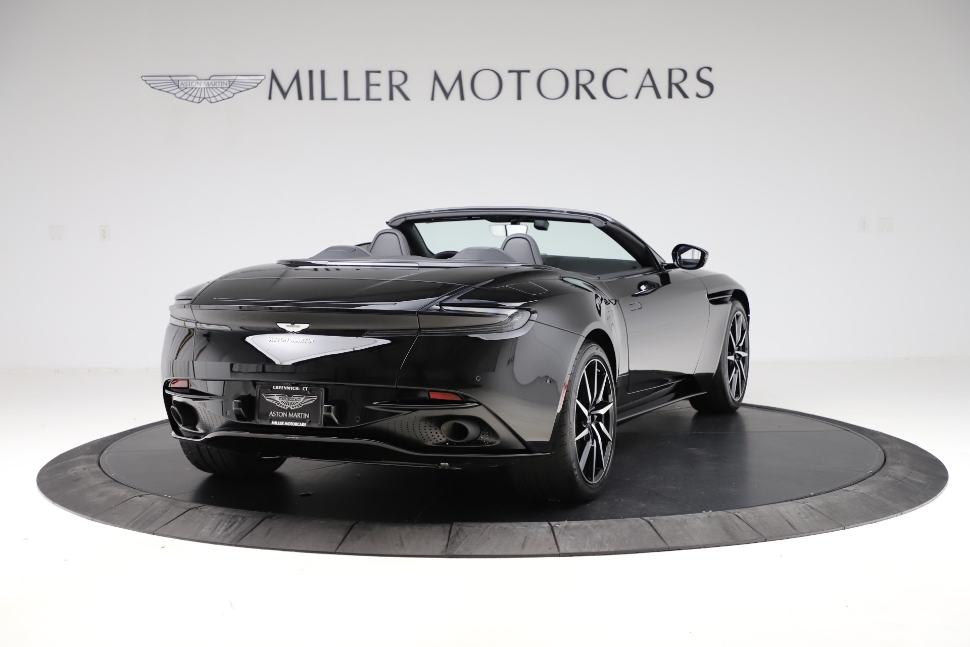 New-2021-Aston-Martin-DB11-Volante