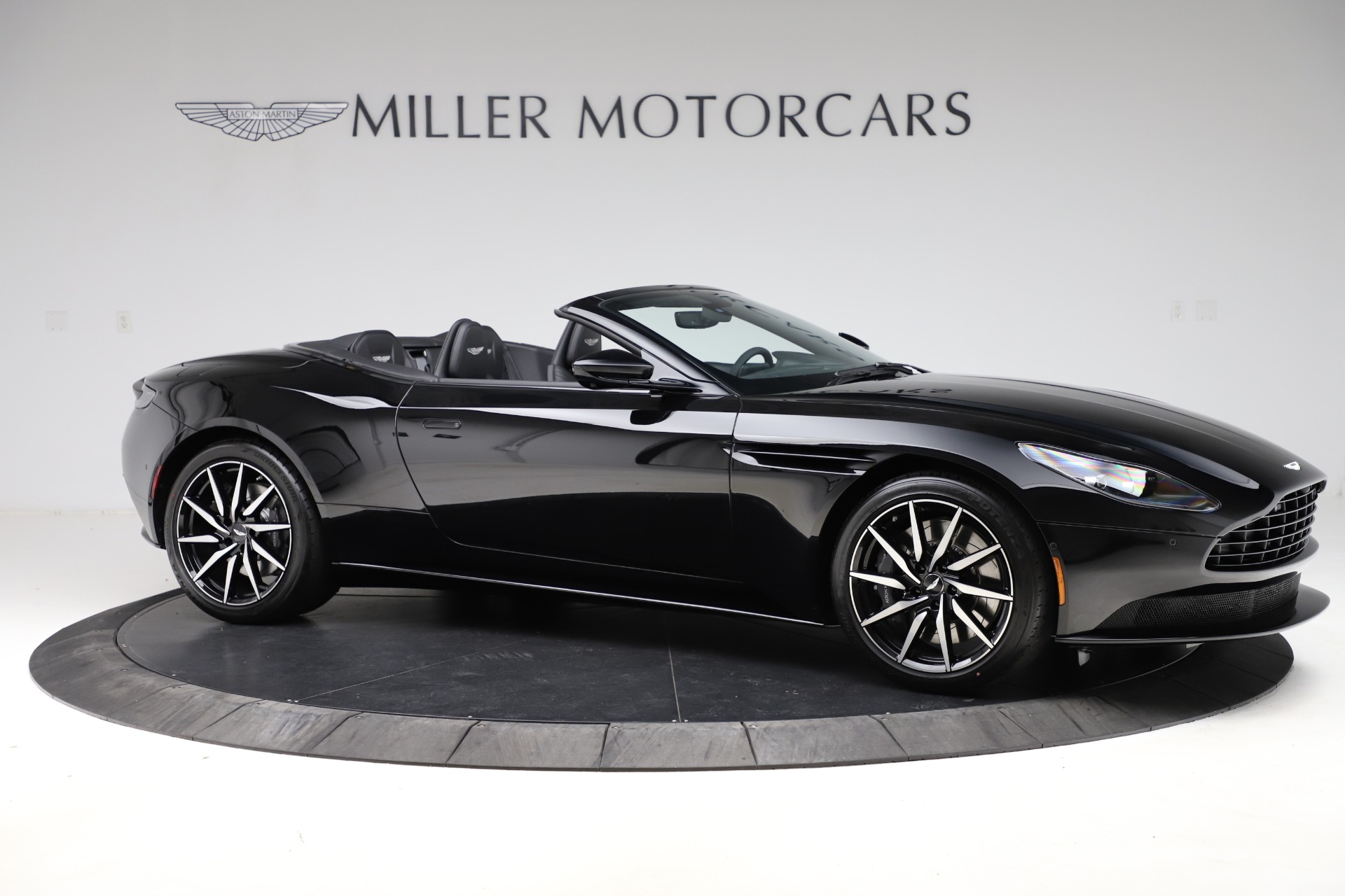 New-2021-Aston-Martin-DB11-Volante