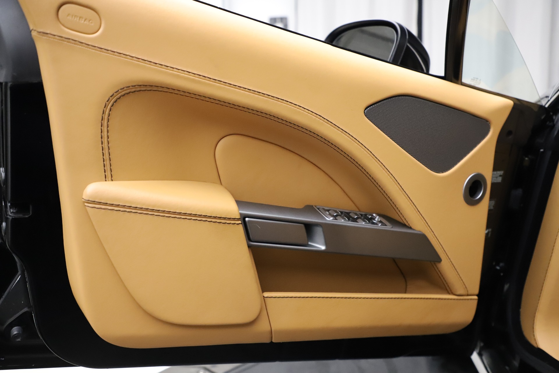 Used-2016-Aston-Martin-Rapide-S