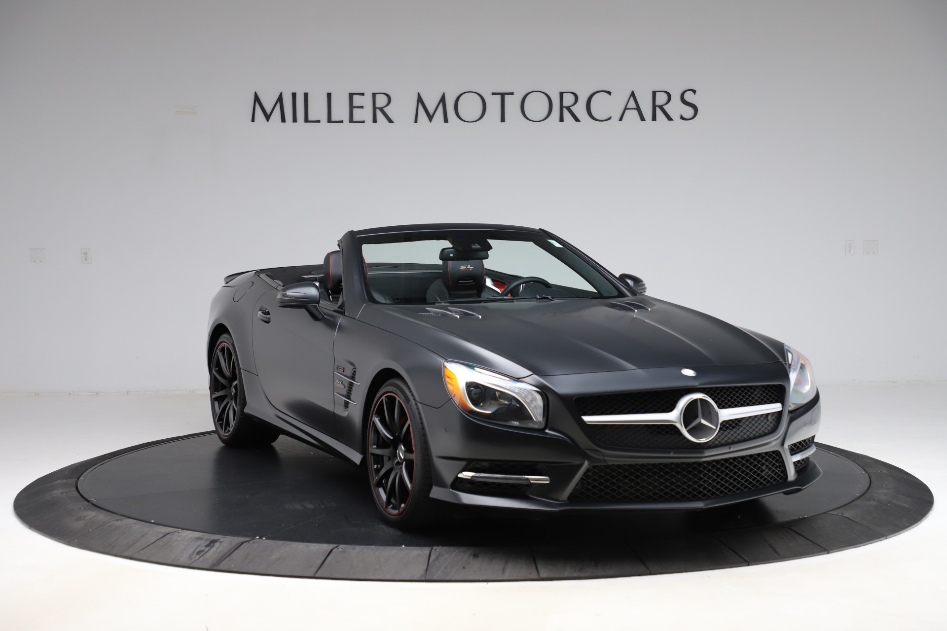 Used-2016-Mercedes-Benz-SL-Class-SL-550