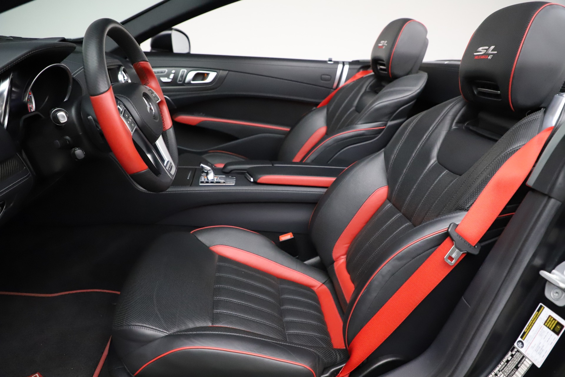 Used-2016-Mercedes-Benz-SL-Class-SL-550