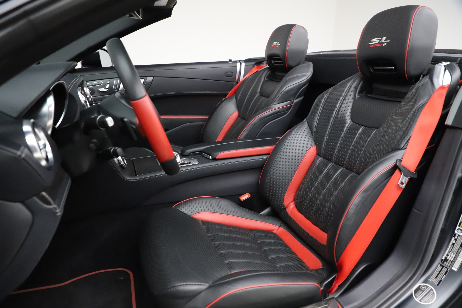 Used-2016-Mercedes-Benz-SL-Class-SL-550