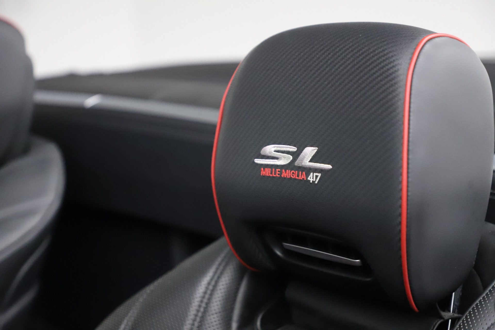 Used-2016-Mercedes-Benz-SL-Class-SL-550