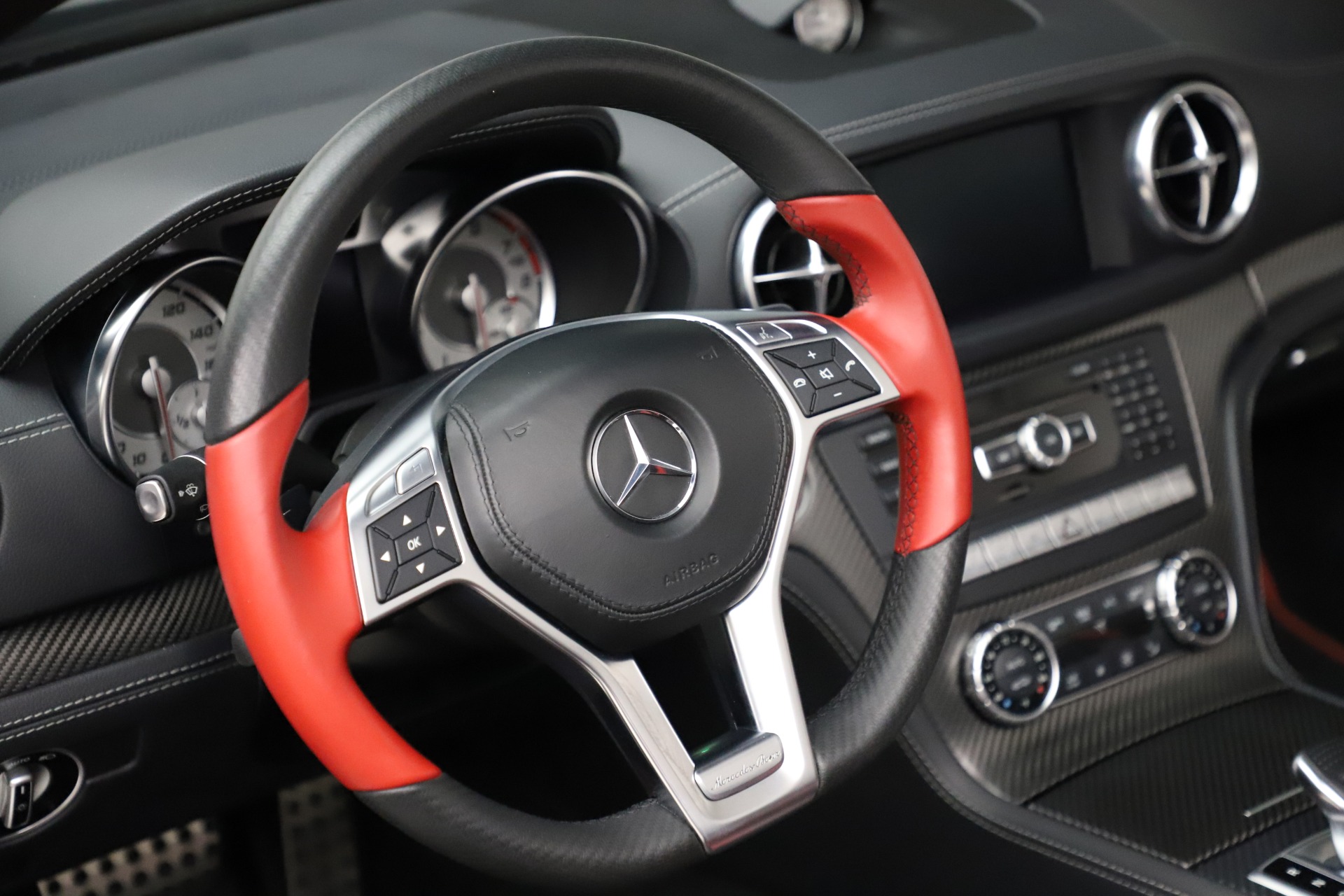 Used-2016-Mercedes-Benz-SL-Class-SL-550