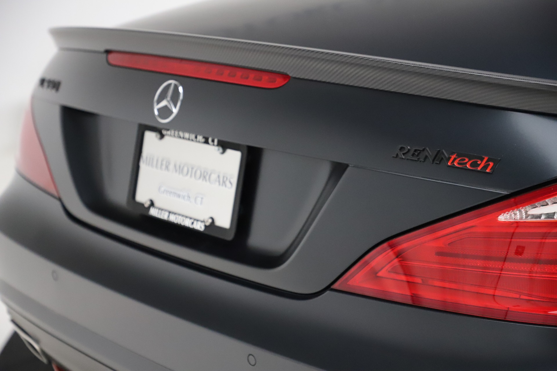 Used-2016-Mercedes-Benz-SL-Class-SL-550