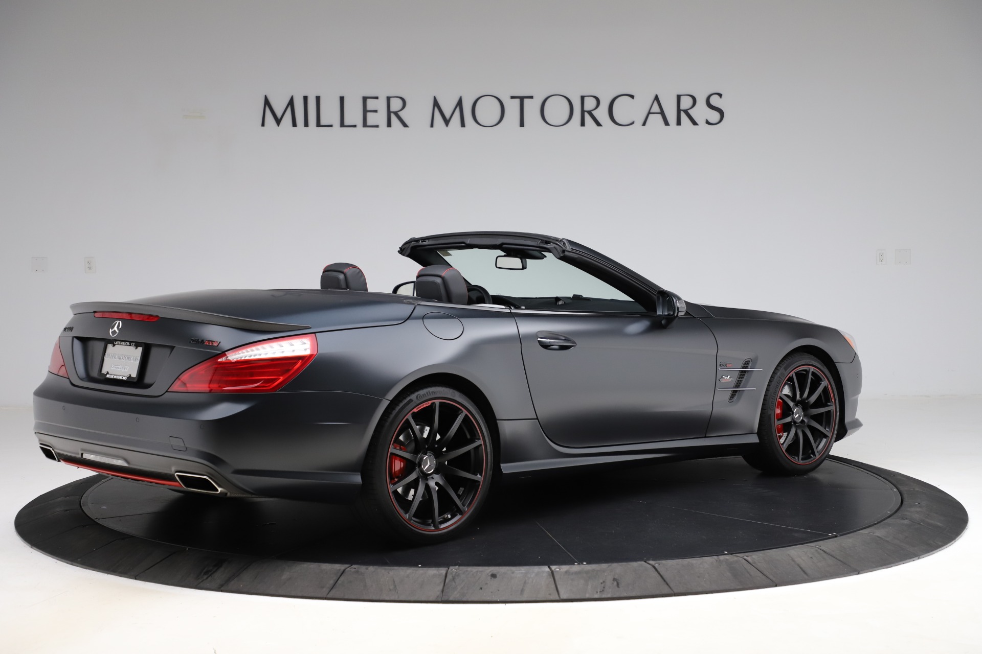 Used-2016-Mercedes-Benz-SL-Class-SL-550