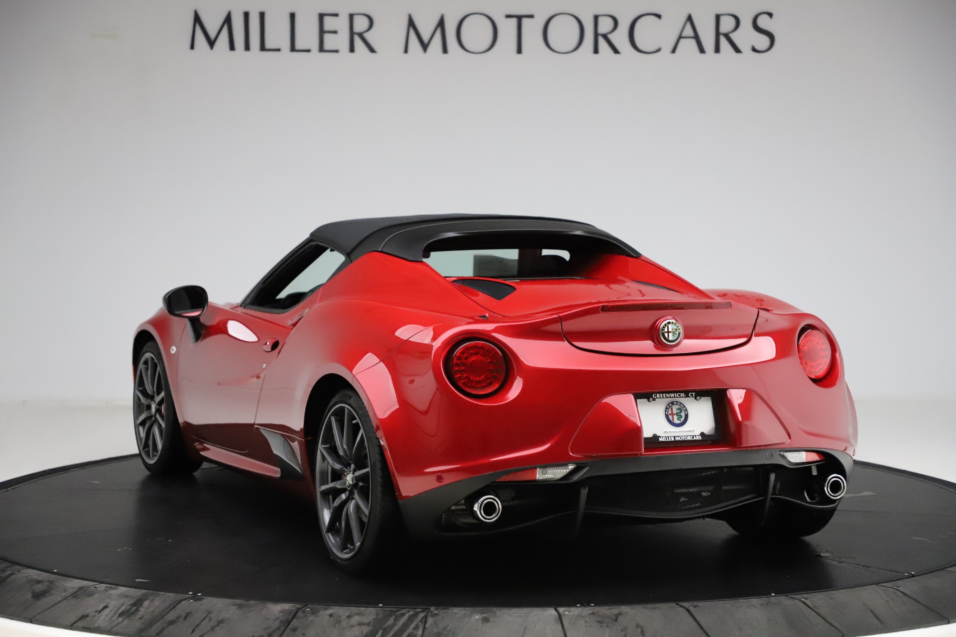Used-2016-Alfa-Romeo-4C-Spider