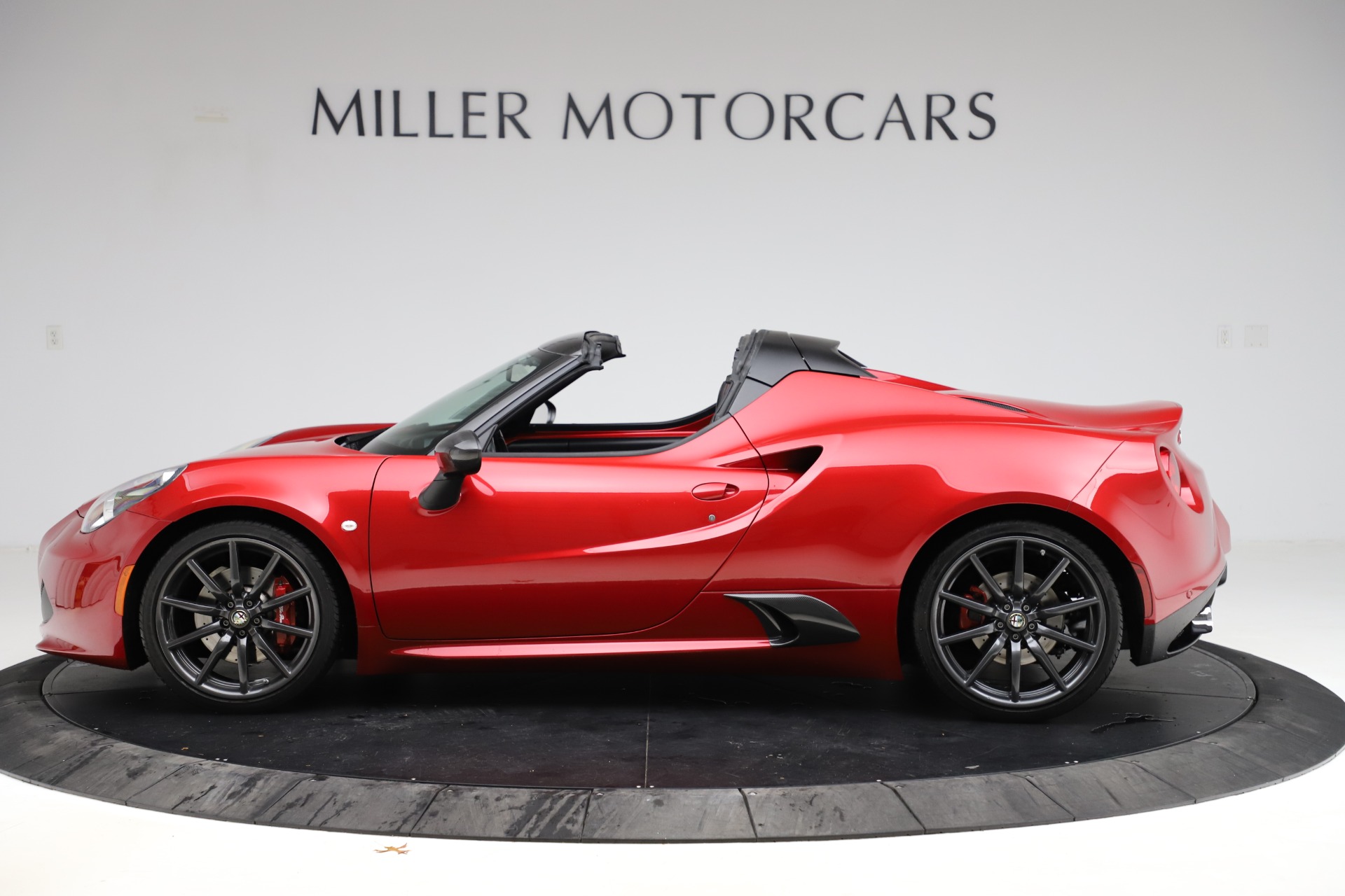 Used-2016-Alfa-Romeo-4C-Spider