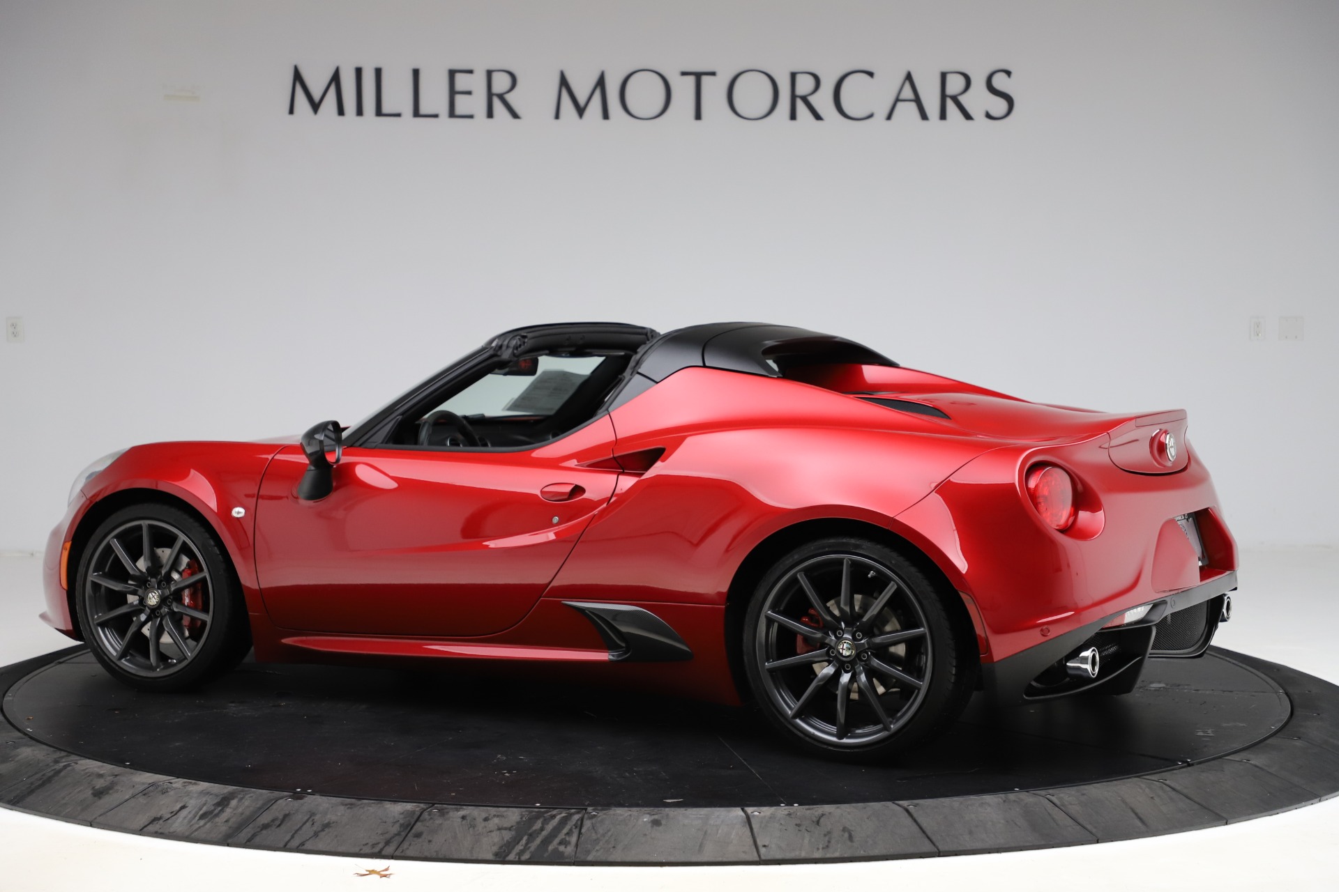Used-2016-Alfa-Romeo-4C-Spider