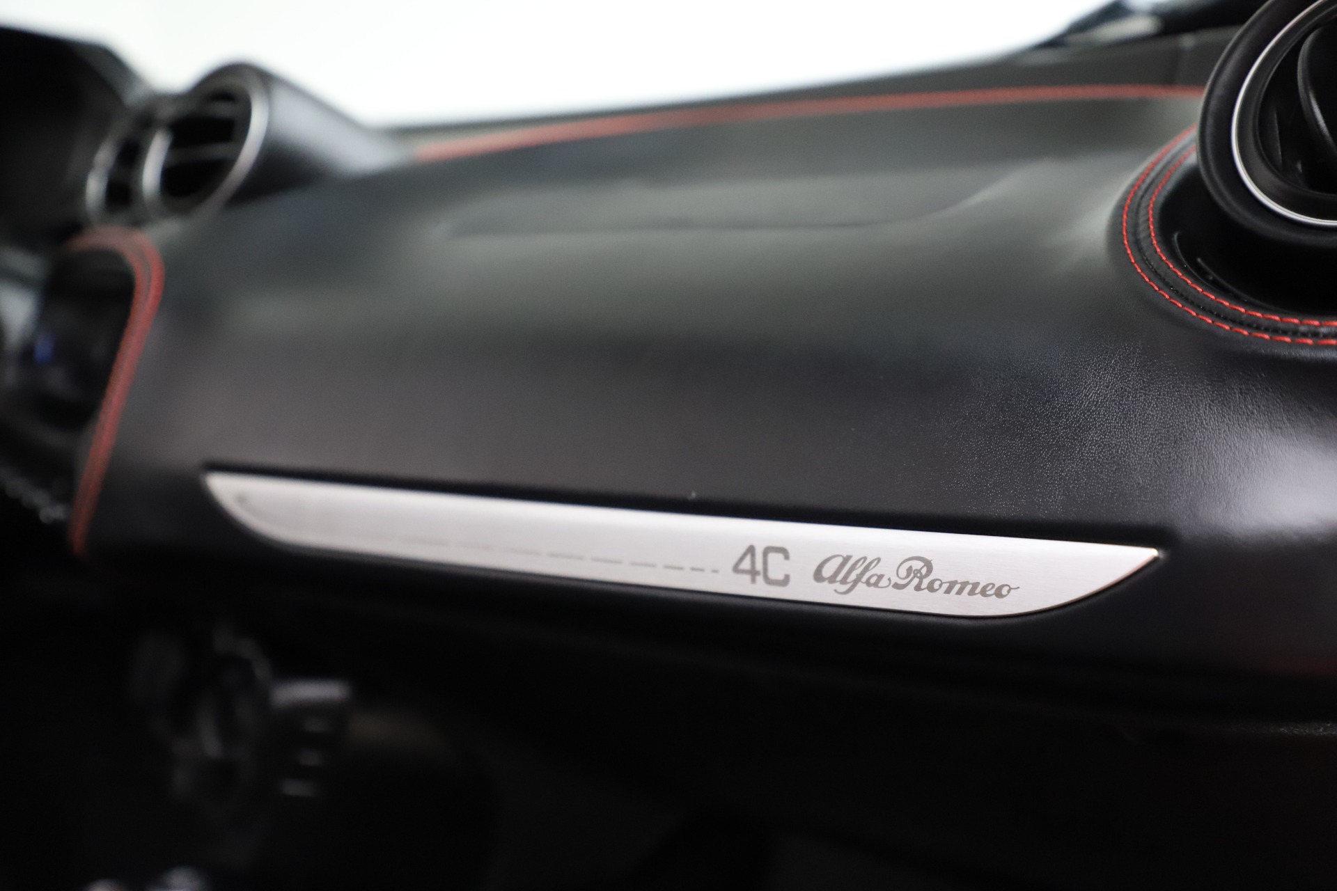 Used-2016-Alfa-Romeo-4C-Spider