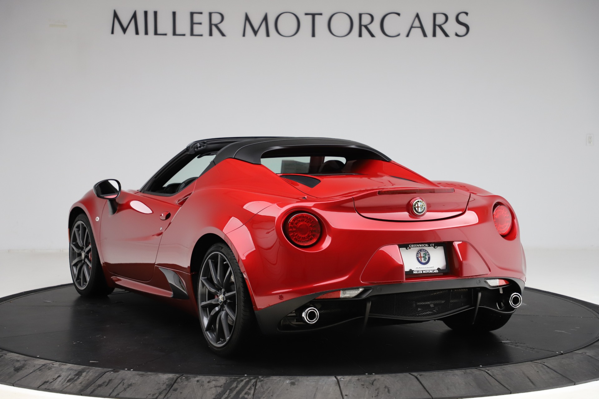 Used-2016-Alfa-Romeo-4C-Spider