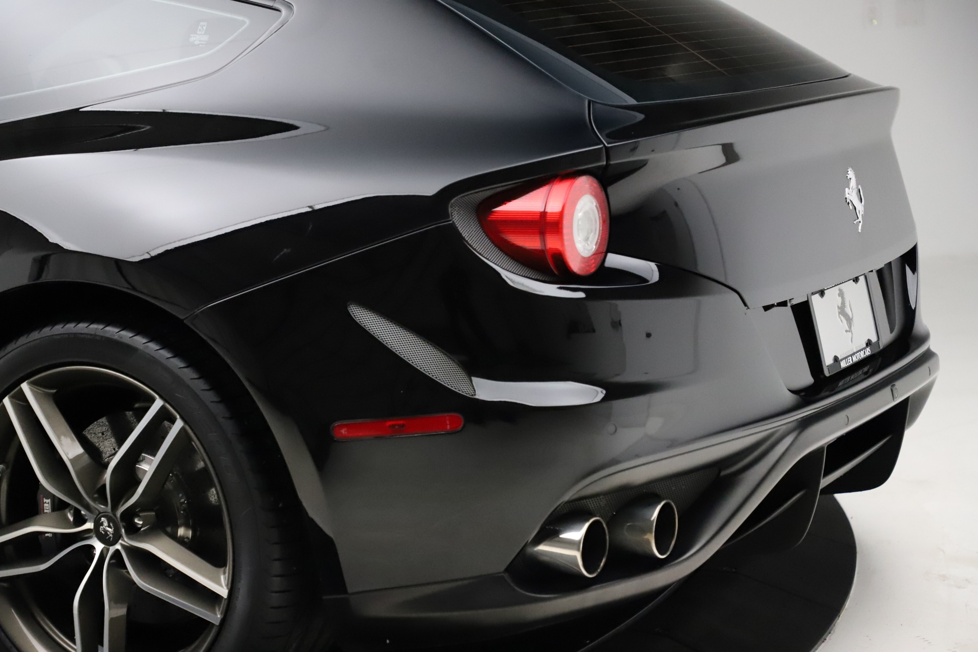 Used-2012-Ferrari-FF