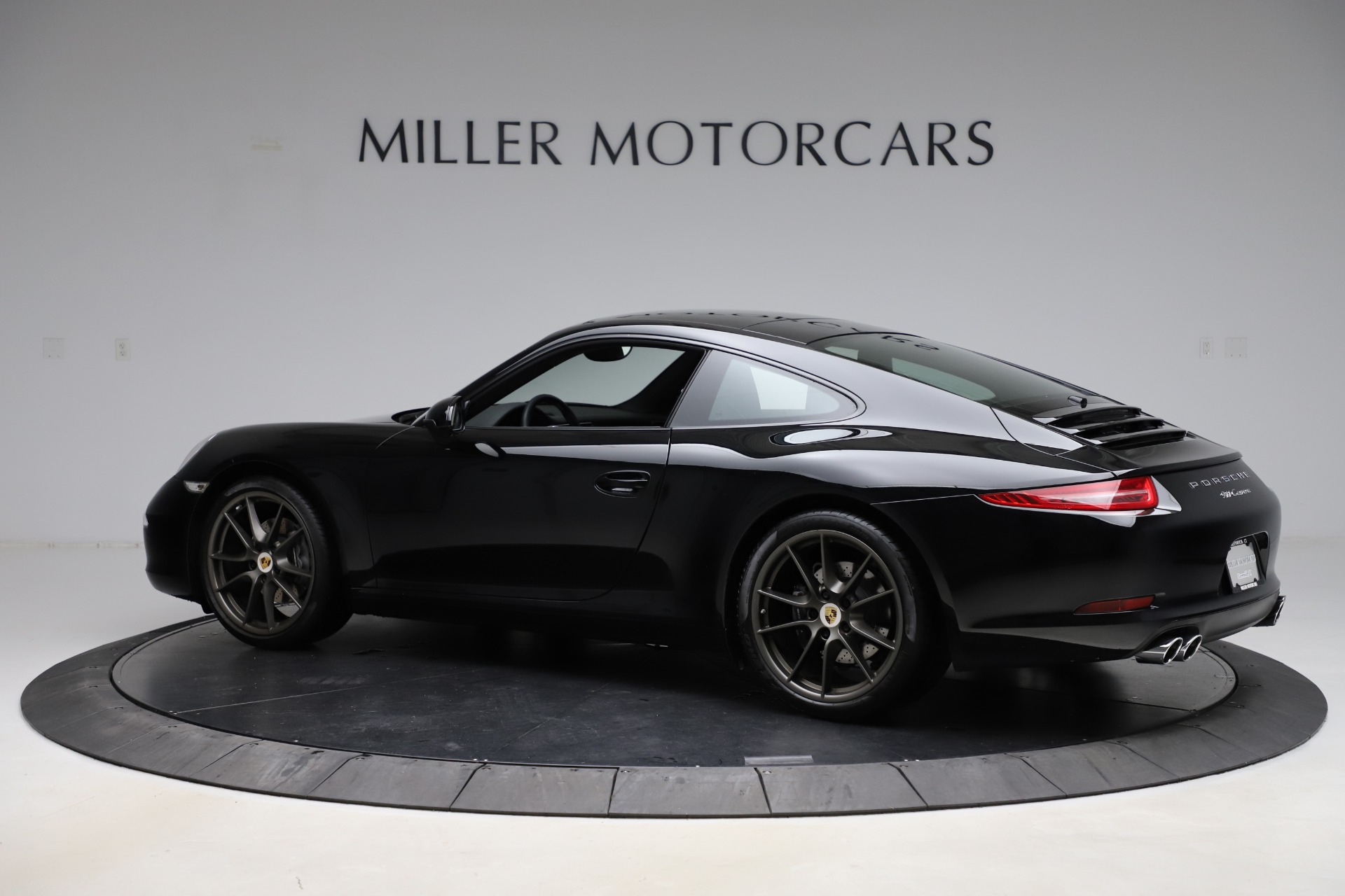 Used-2014-Porsche-911-Carrera