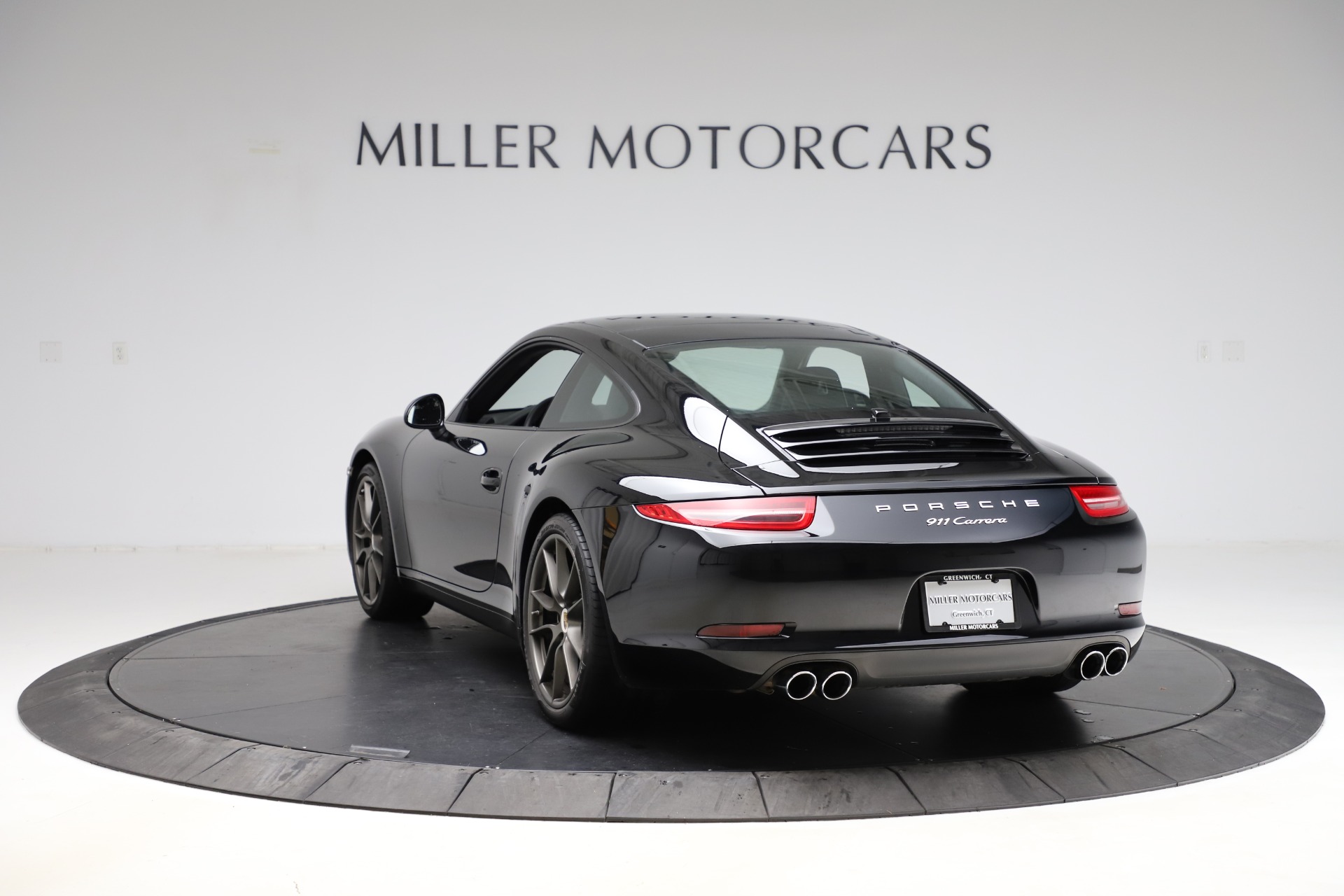 Used-2014-Porsche-911-Carrera