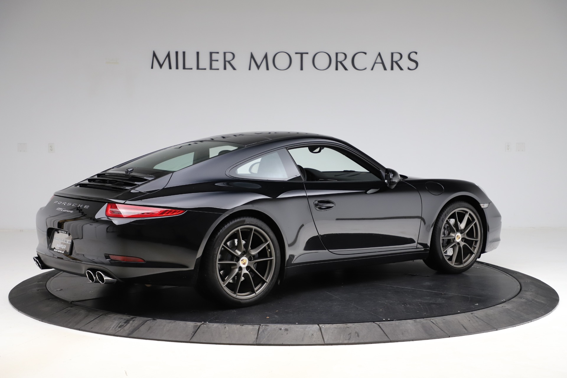 Used-2014-Porsche-911-Carrera