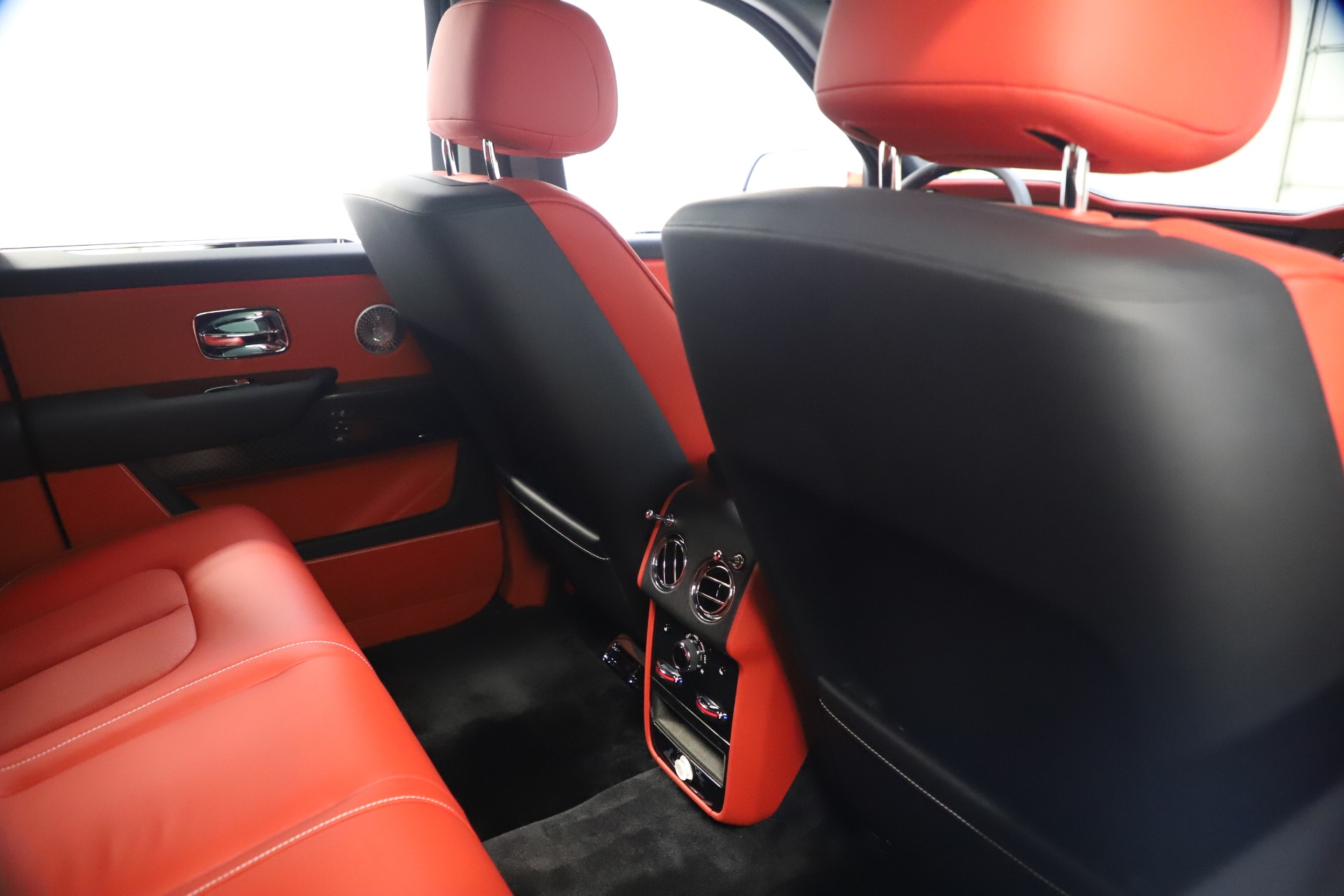 New-2021-Rolls-Royce-Cullinan-Black-Badge