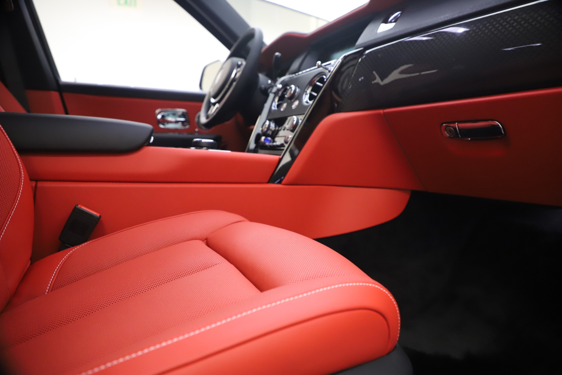 New-2021-Rolls-Royce-Cullinan-Black-Badge