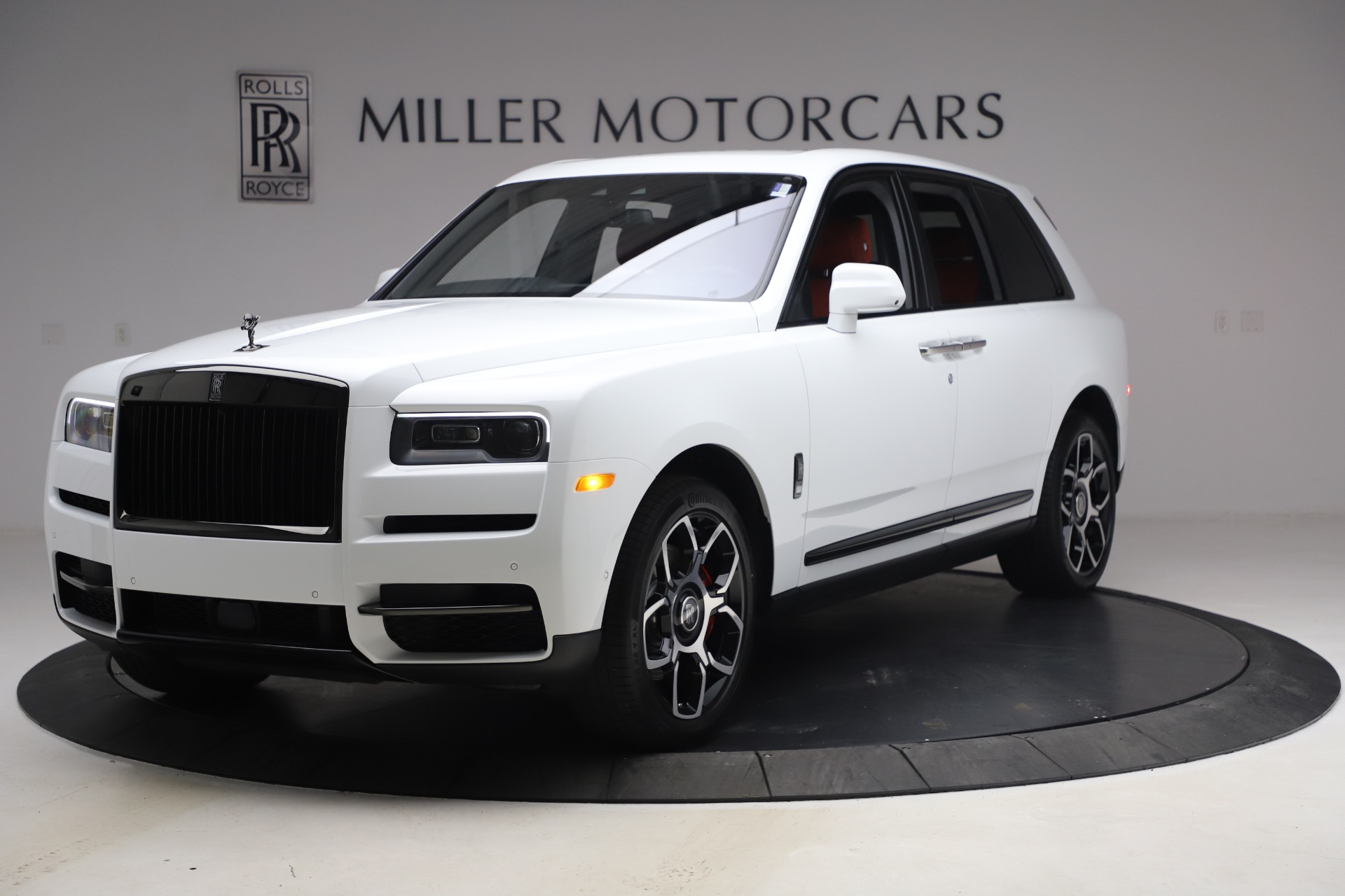 New-2021-Rolls-Royce-Cullinan-Black-Badge