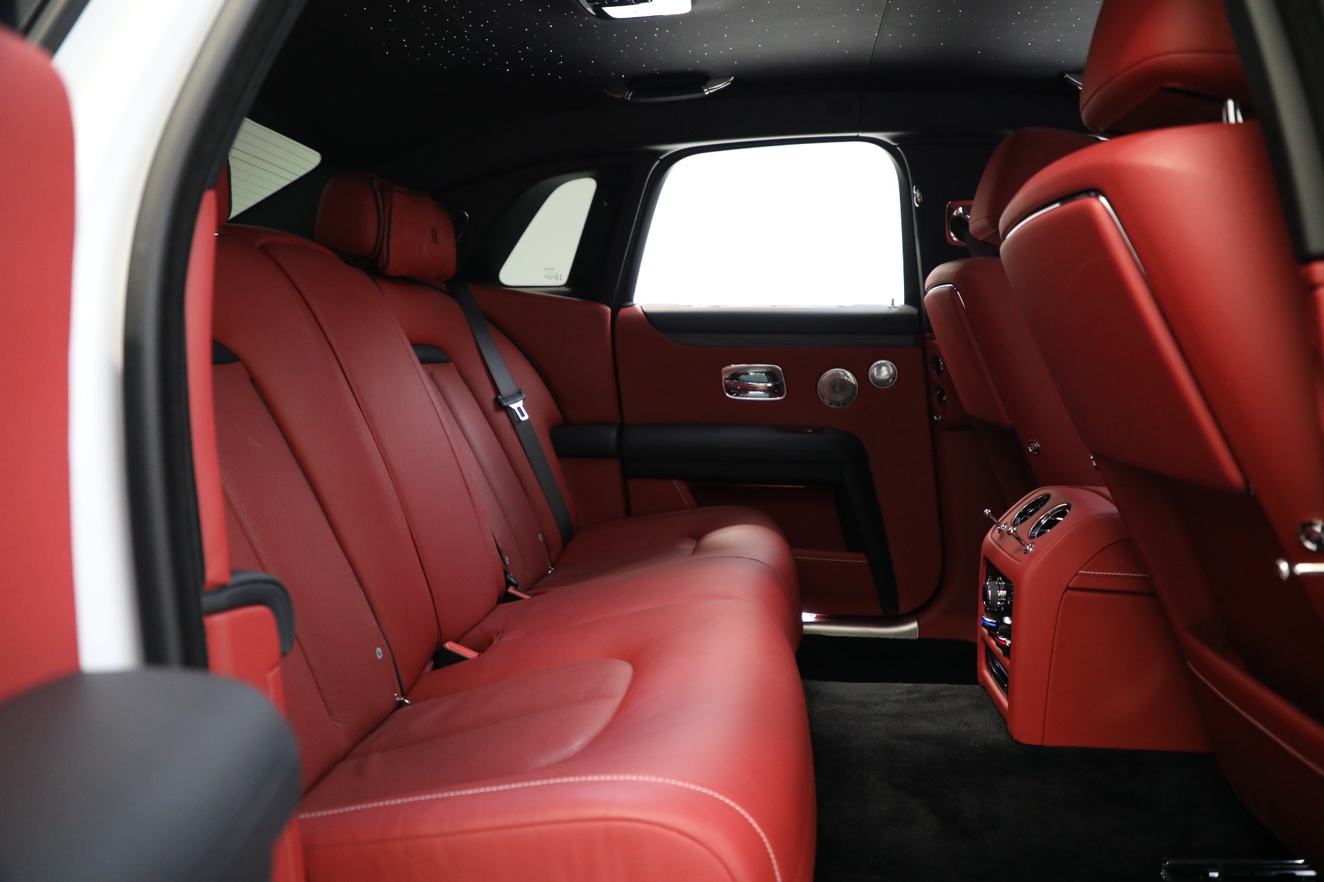 Used-2021-Rolls-Royce-Ghost