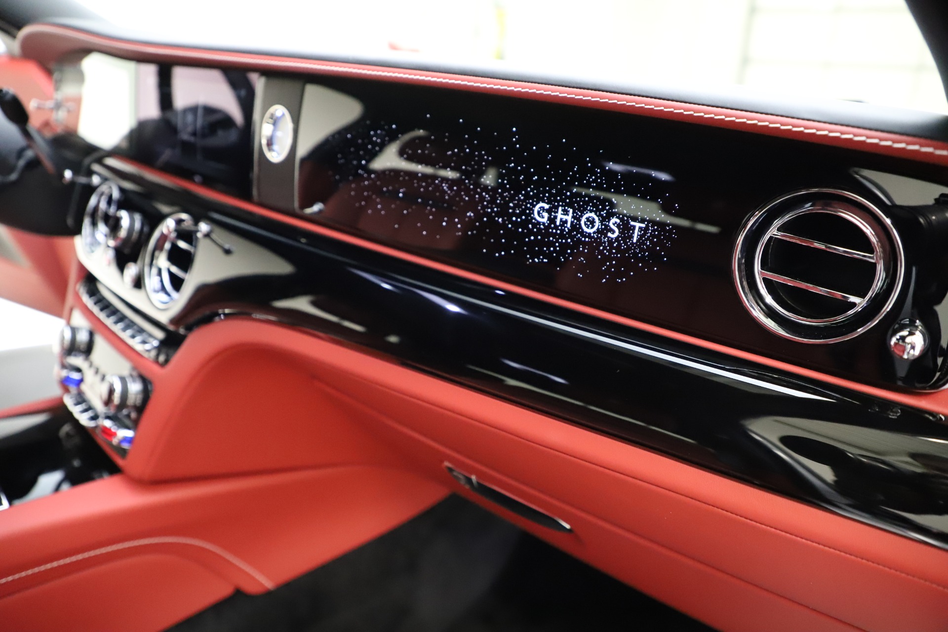 New-2021-Rolls-Royce-Ghost