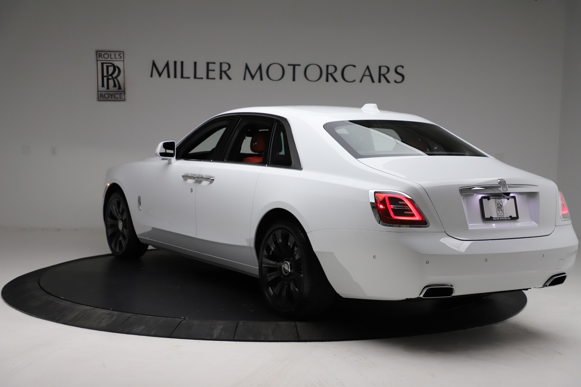 New-2021-Rolls-Royce-Ghost
