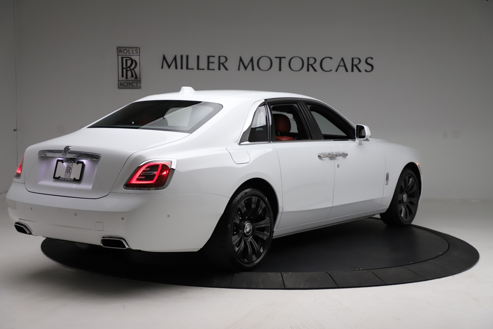 New-2021-Rolls-Royce-Ghost