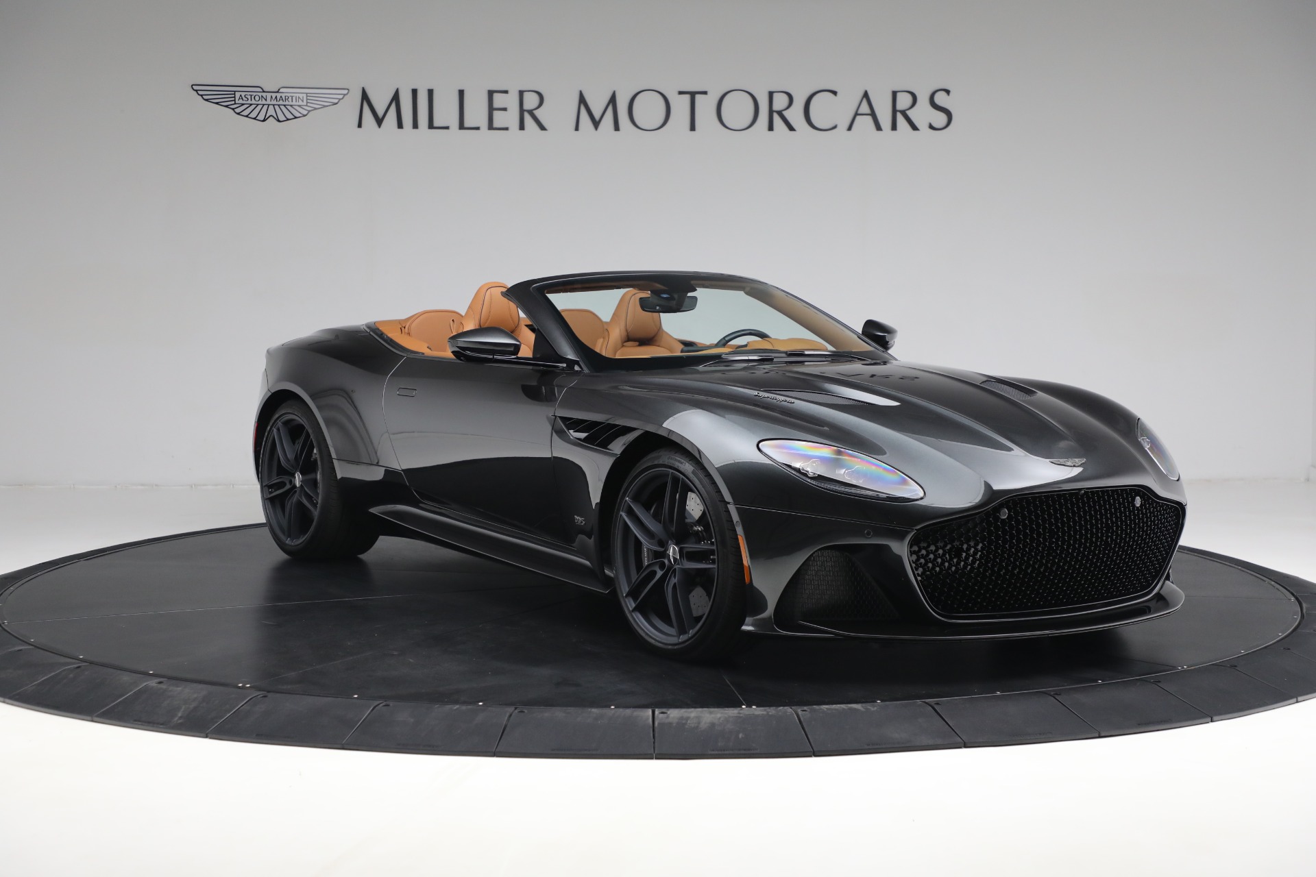 Used-2021-Aston-Martin-DBS-Superleggera-Volante