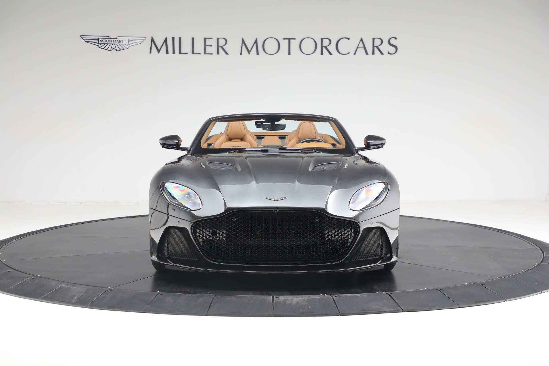 Used-2021-Aston-Martin-DBS-Superleggera-Volante