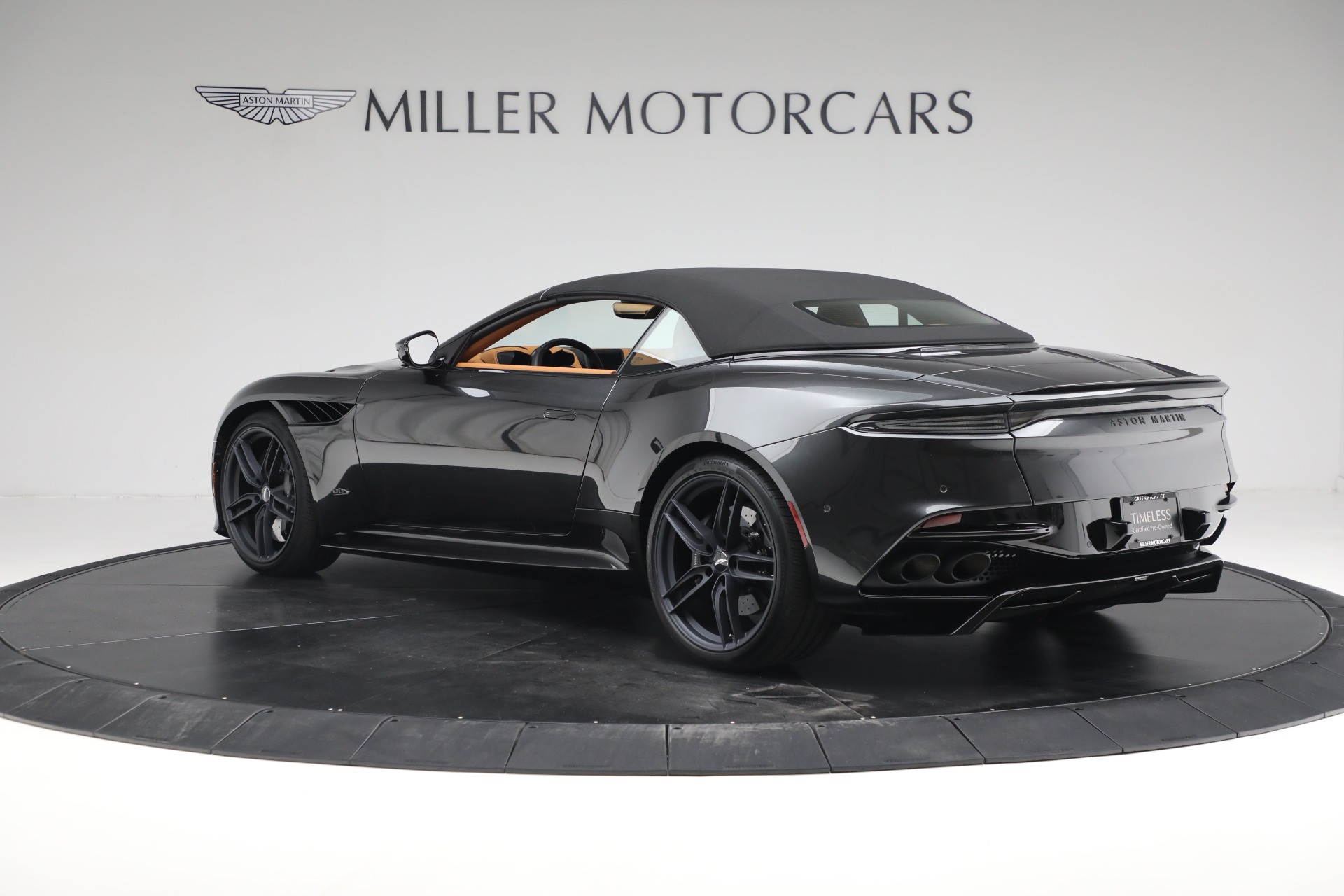 Used-2021-Aston-Martin-DBS-Superleggera-Volante