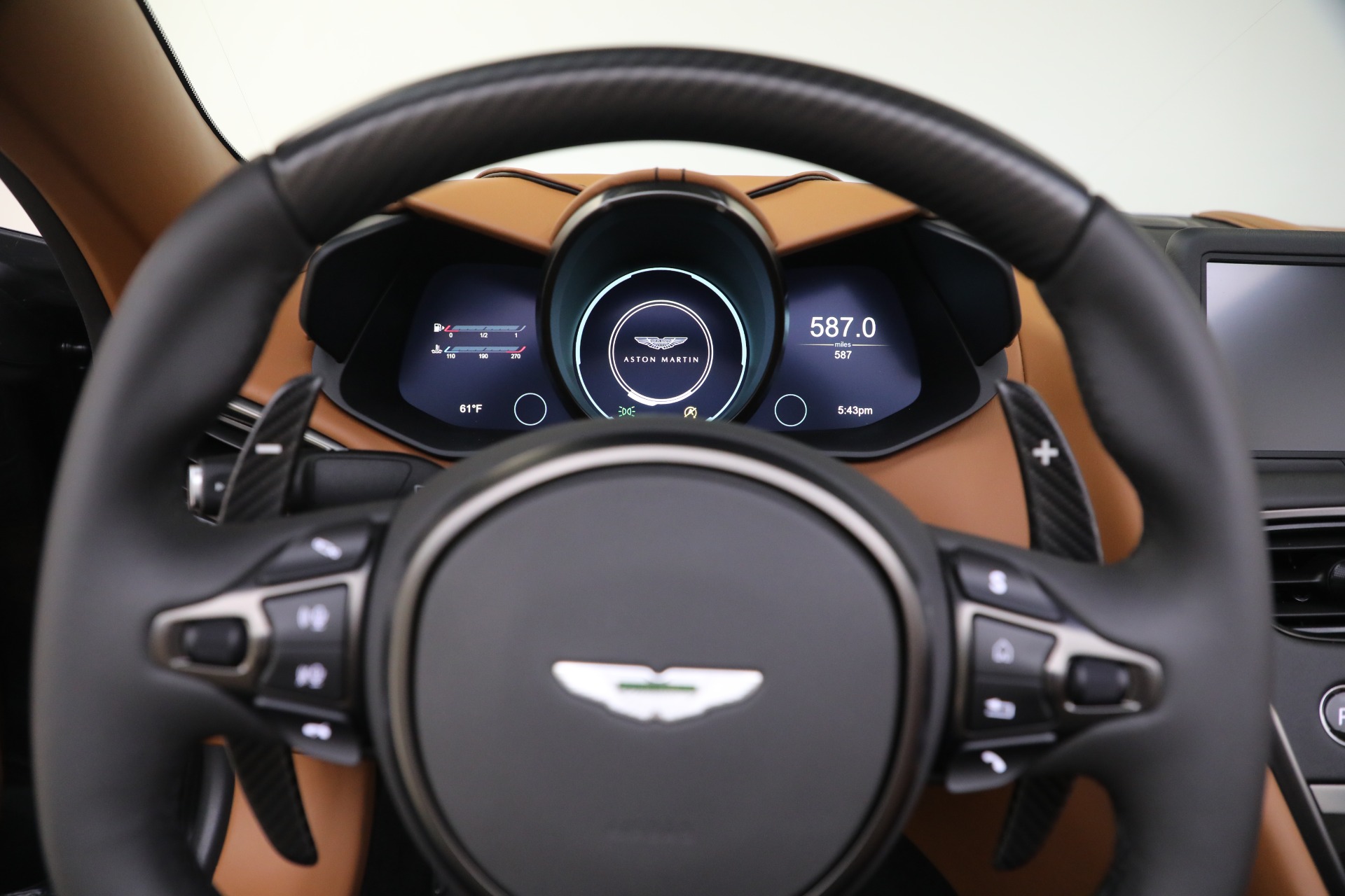 Used-2021-Aston-Martin-DBS-Superleggera-Volante