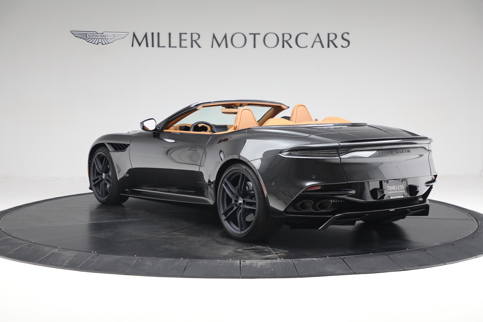 Used-2021-Aston-Martin-DBS-Superleggera-Volante