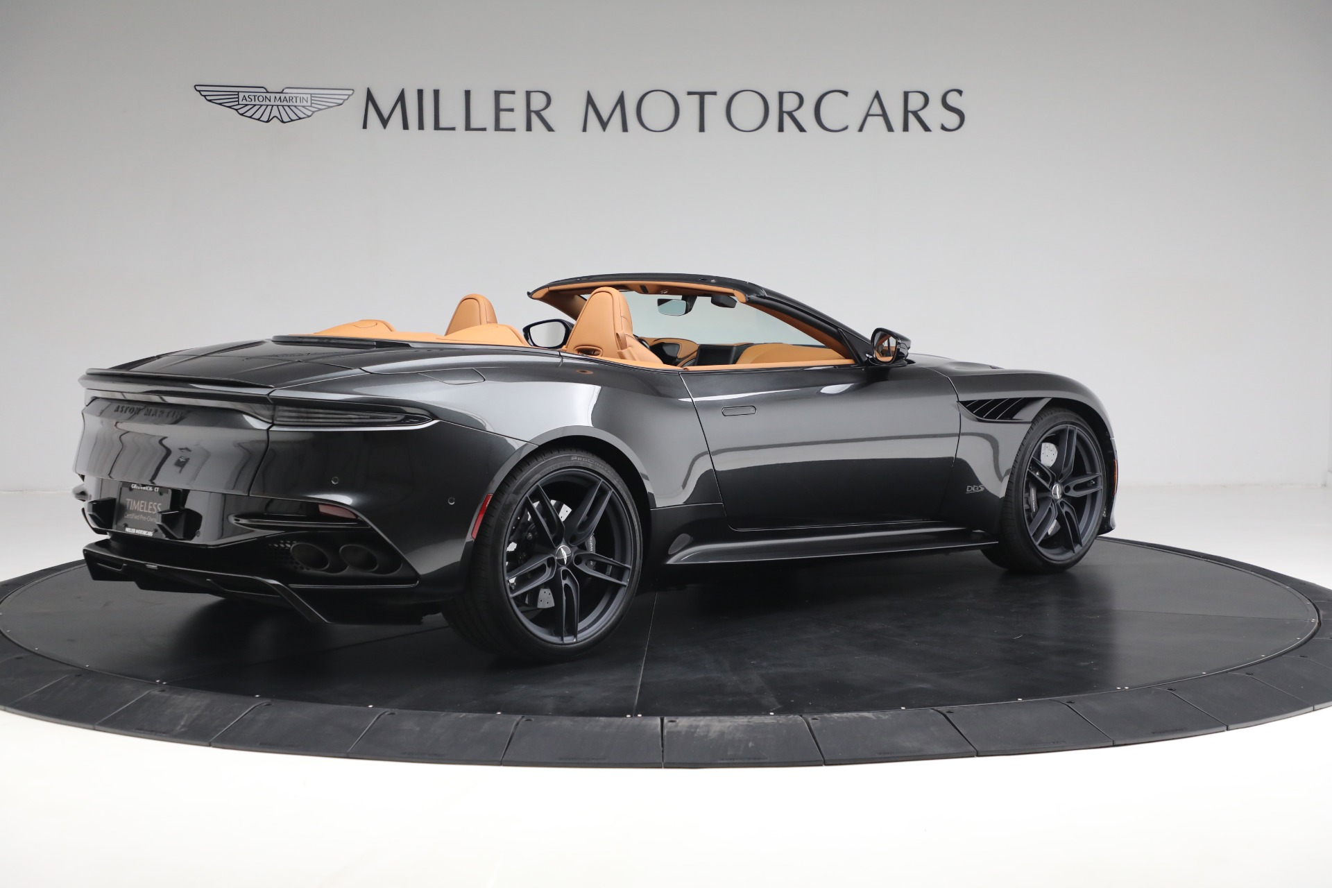 Used-2021-Aston-Martin-DBS-Superleggera-Volante