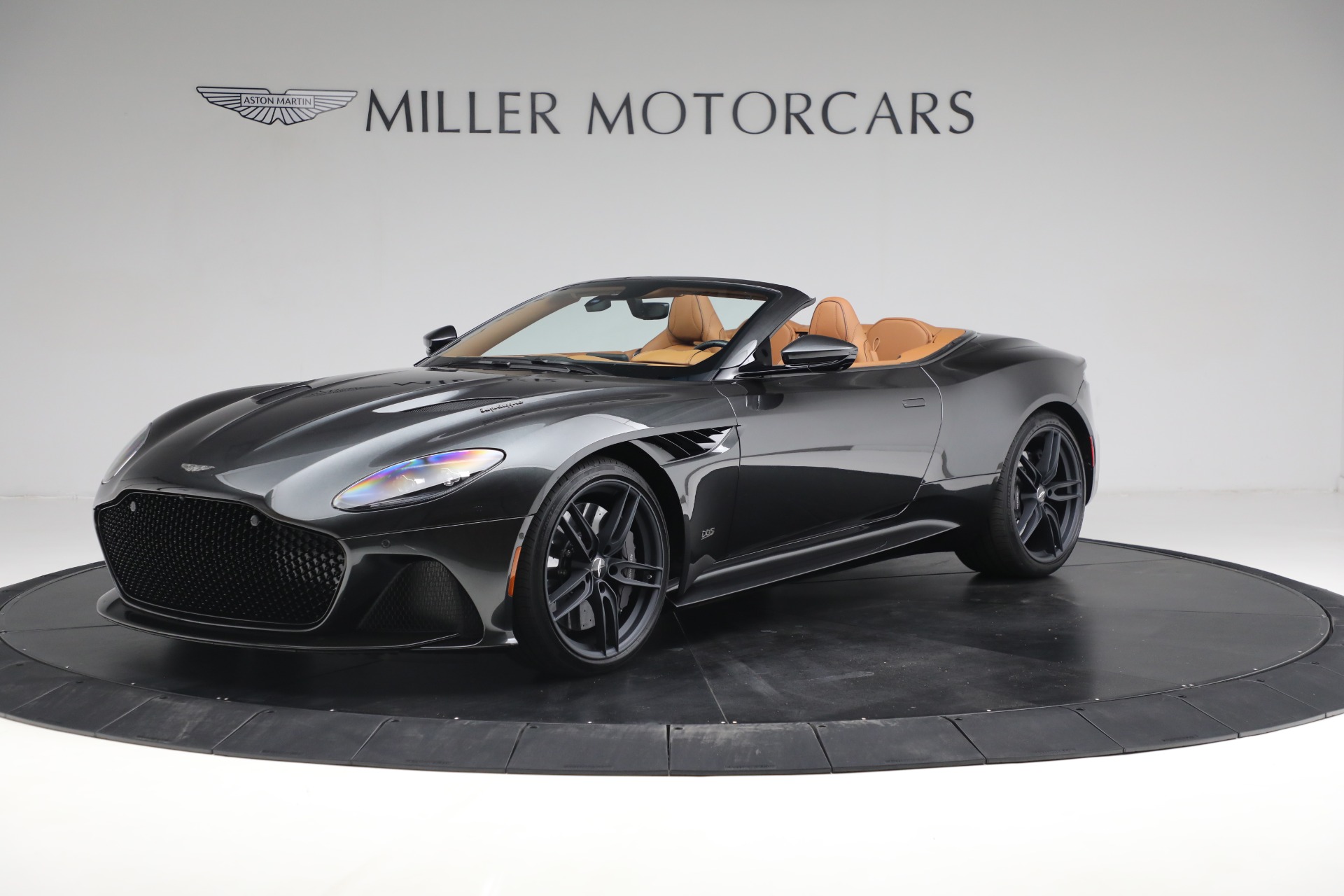 Used-2021-Aston-Martin-DBS-Superleggera-Volante